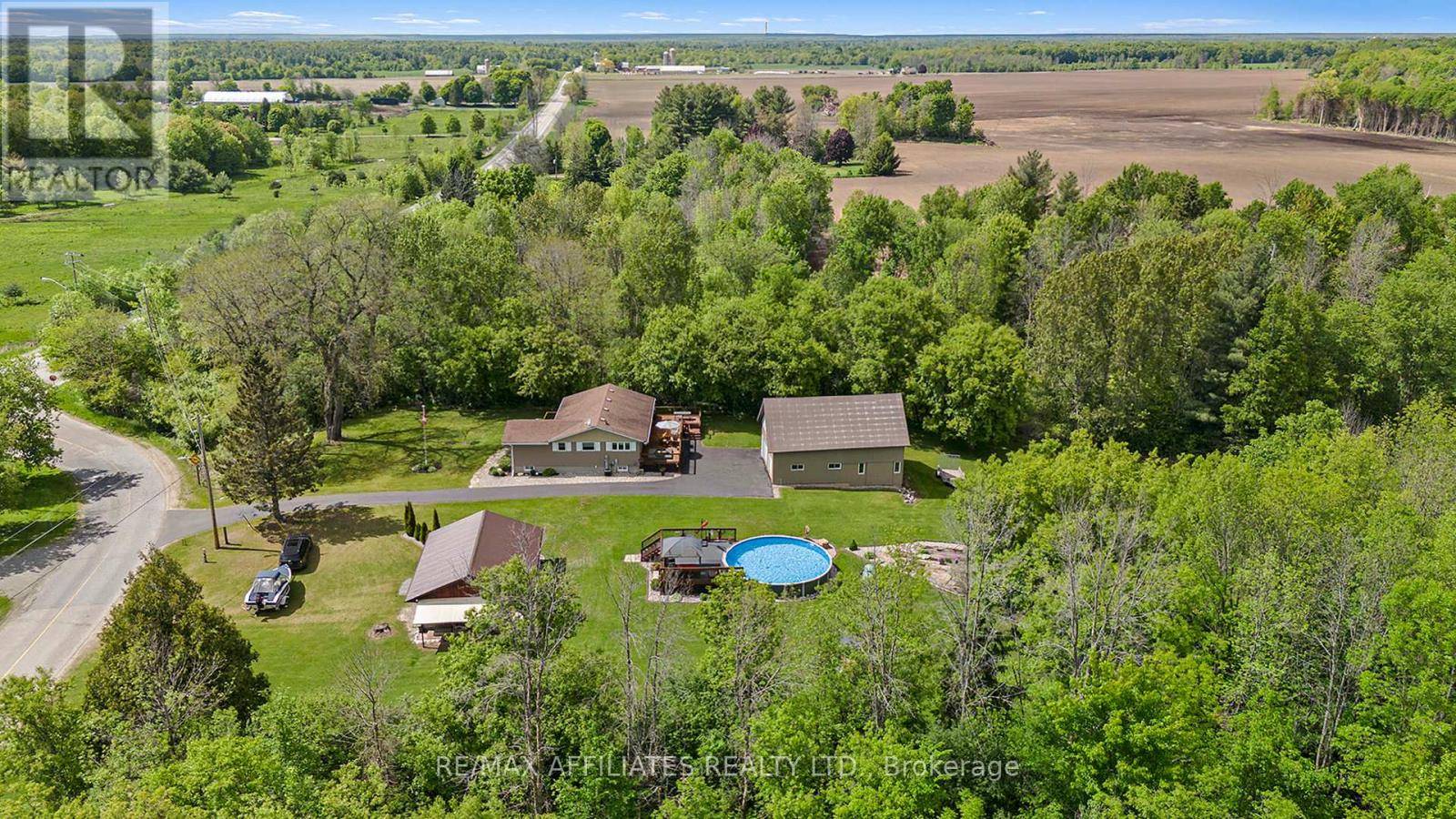 Rideau Lakes, ON K0G1E0,157 PERTH STREET