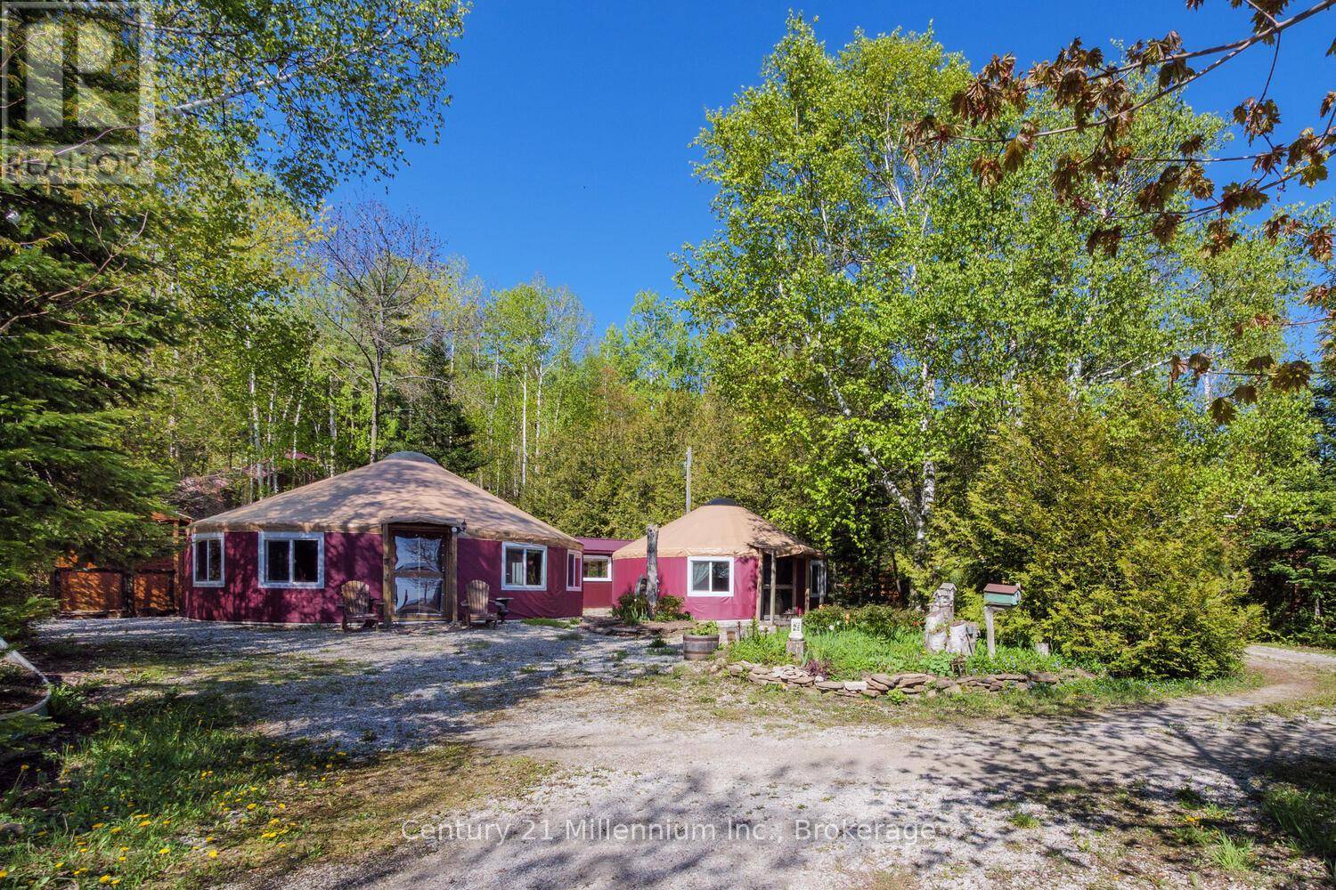 Georgian Bluffs, ON N0H2T0,504569 GREY ROAD 1