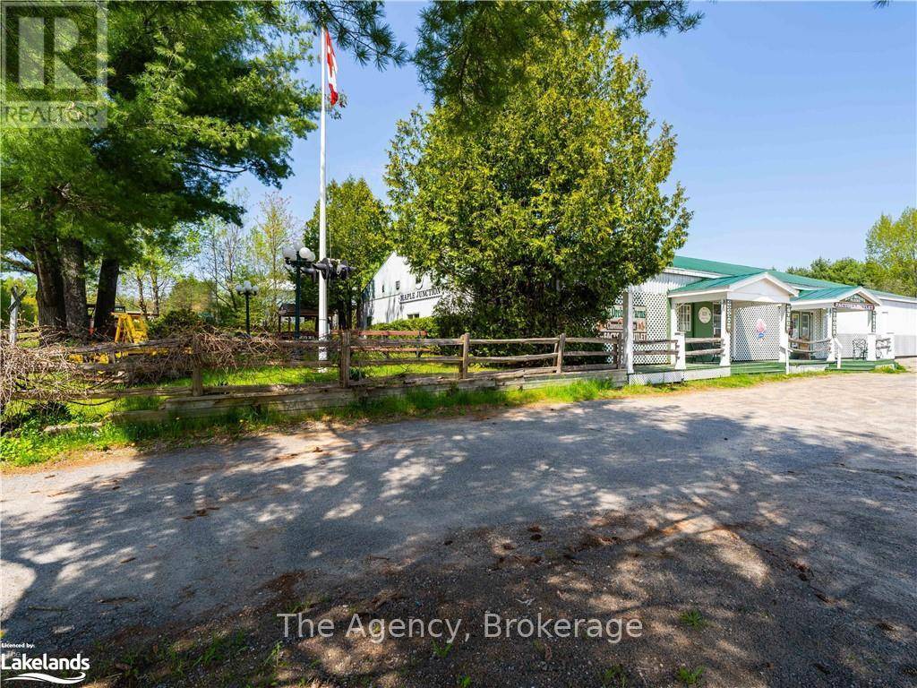 Bracebridge (macaulay), ON P1L1P8,14 GRAY ROAD