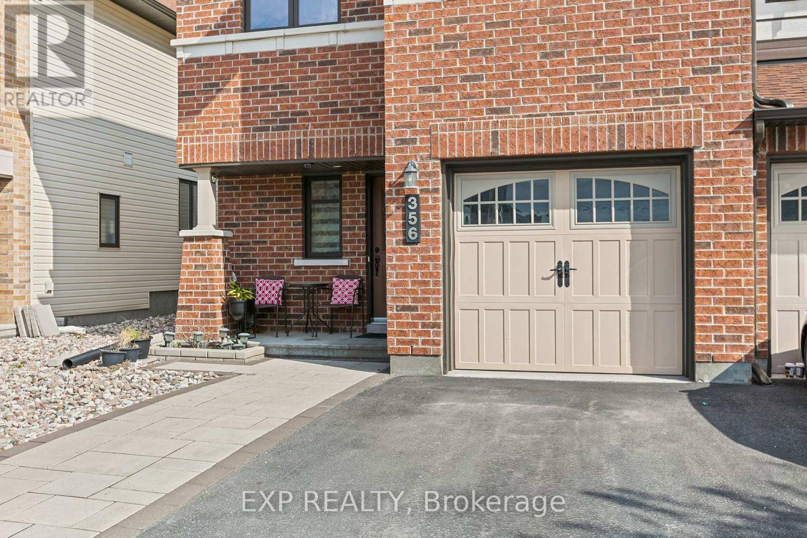 Ottawa, ON K4A0Y3,356 GERRY LALONDE DRIVE