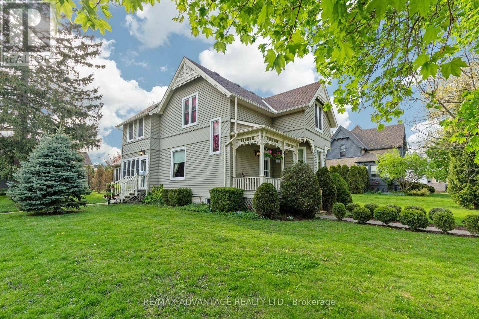 32 ST ANDREW STREET S, St. Marys, ON N4X1B2