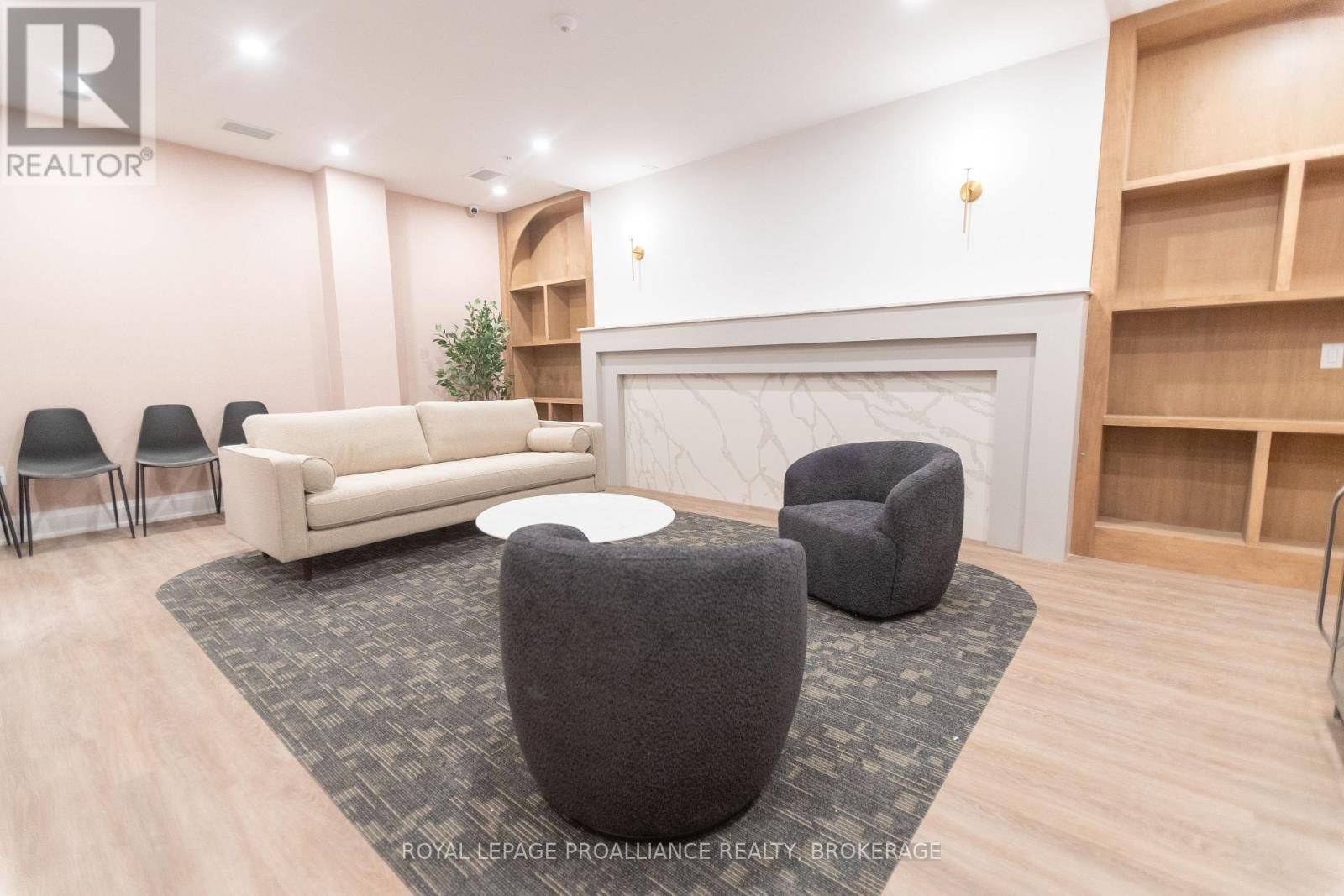 Kingston (east Of Sir John A. Blvd), ON K7L1B3,223 Princess ST #610
