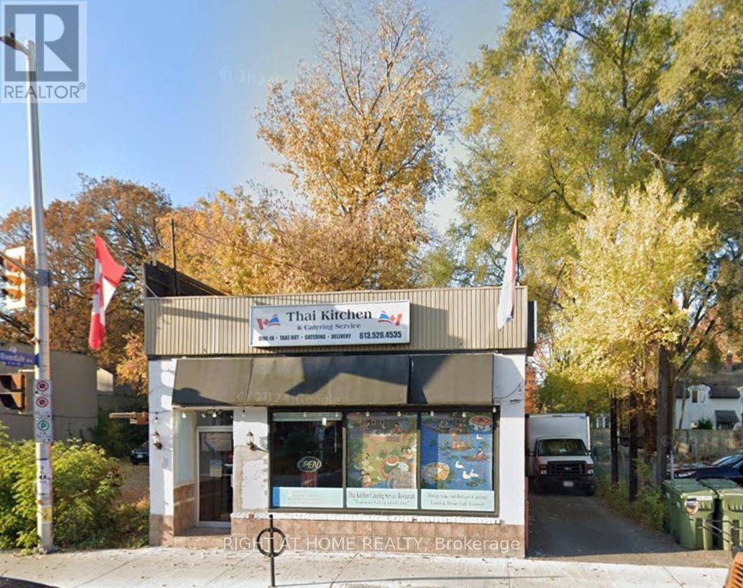 1300 BANK STREET, Ottawa, ON K1S3Y4