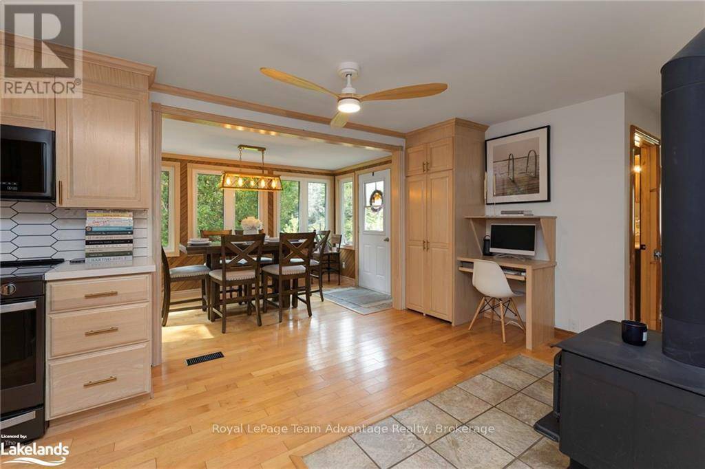 Muskoka Lakes (watt), ON P0B1M0,3461 HWY 141