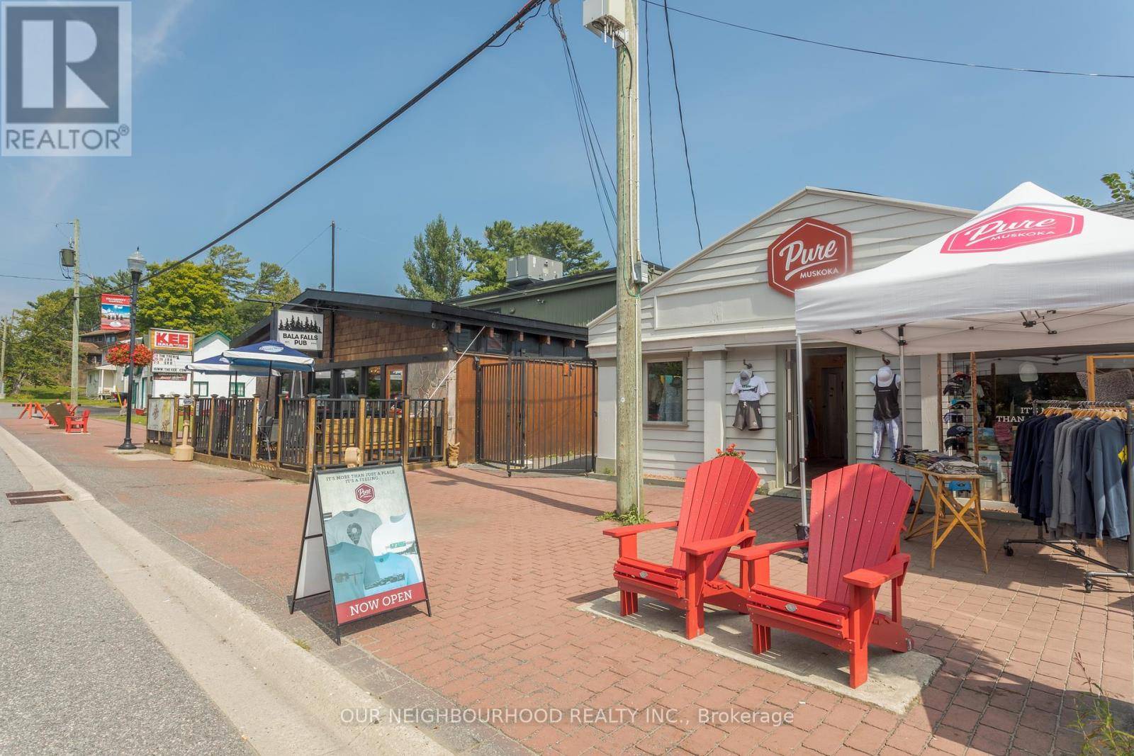 Muskoka Lakes (wood (muskoka Lakes)), ON L0C1A0,1010 BALA FALLS ROAD