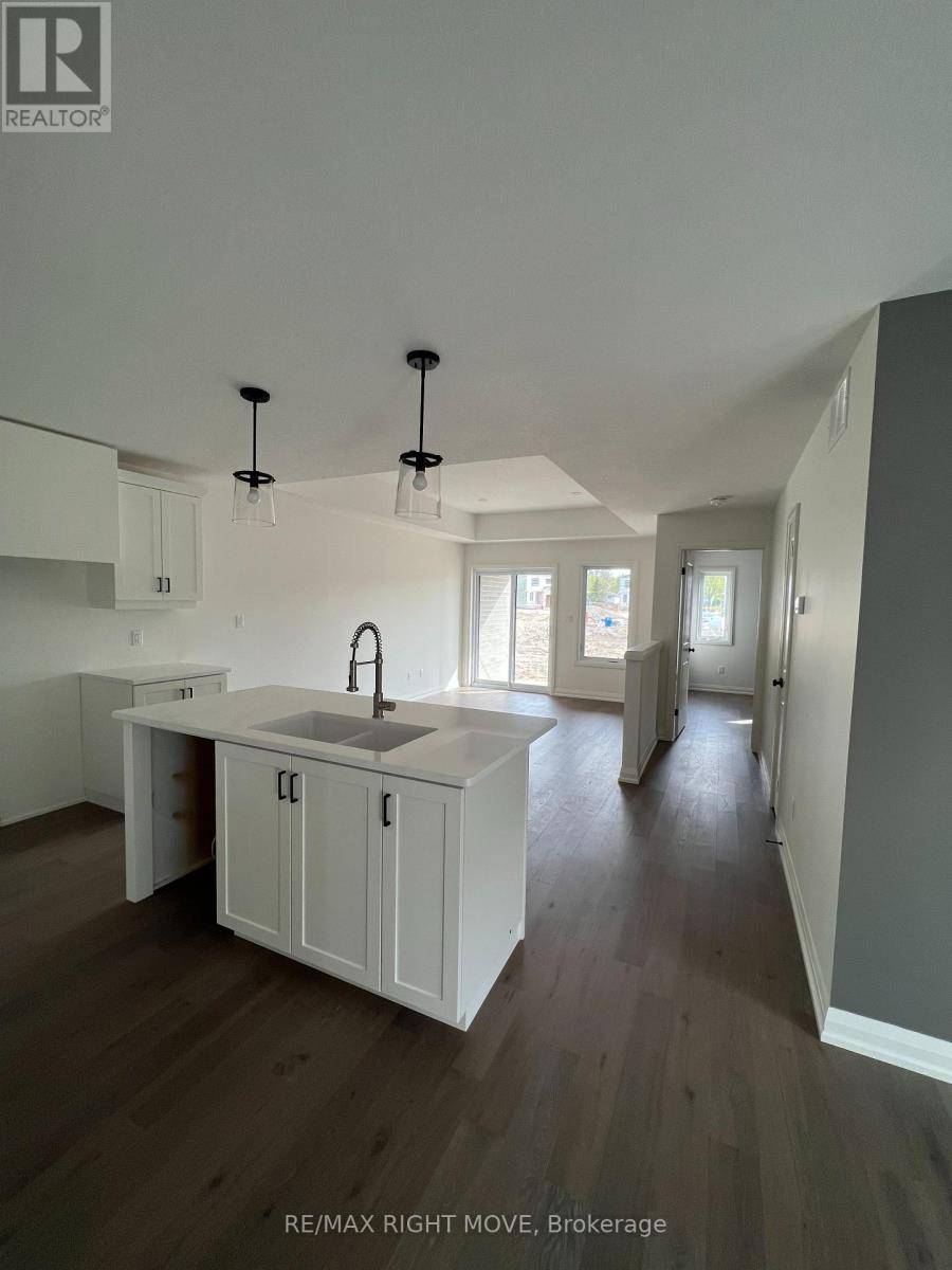 Wellington North (mount Forest), ON N0G2L4,209 CHURCH STREET N
