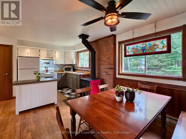 Bracebridge (oakley), ON P1L1X1,1035 CONWAY CRESCENT