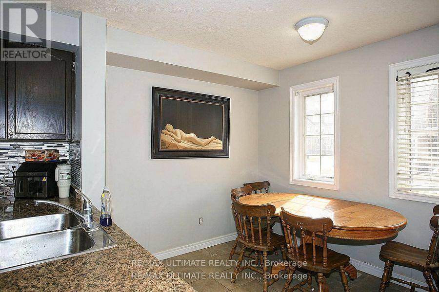 Guelph (victoria North), ON N1E0K4,15 CARERE CRES #41B