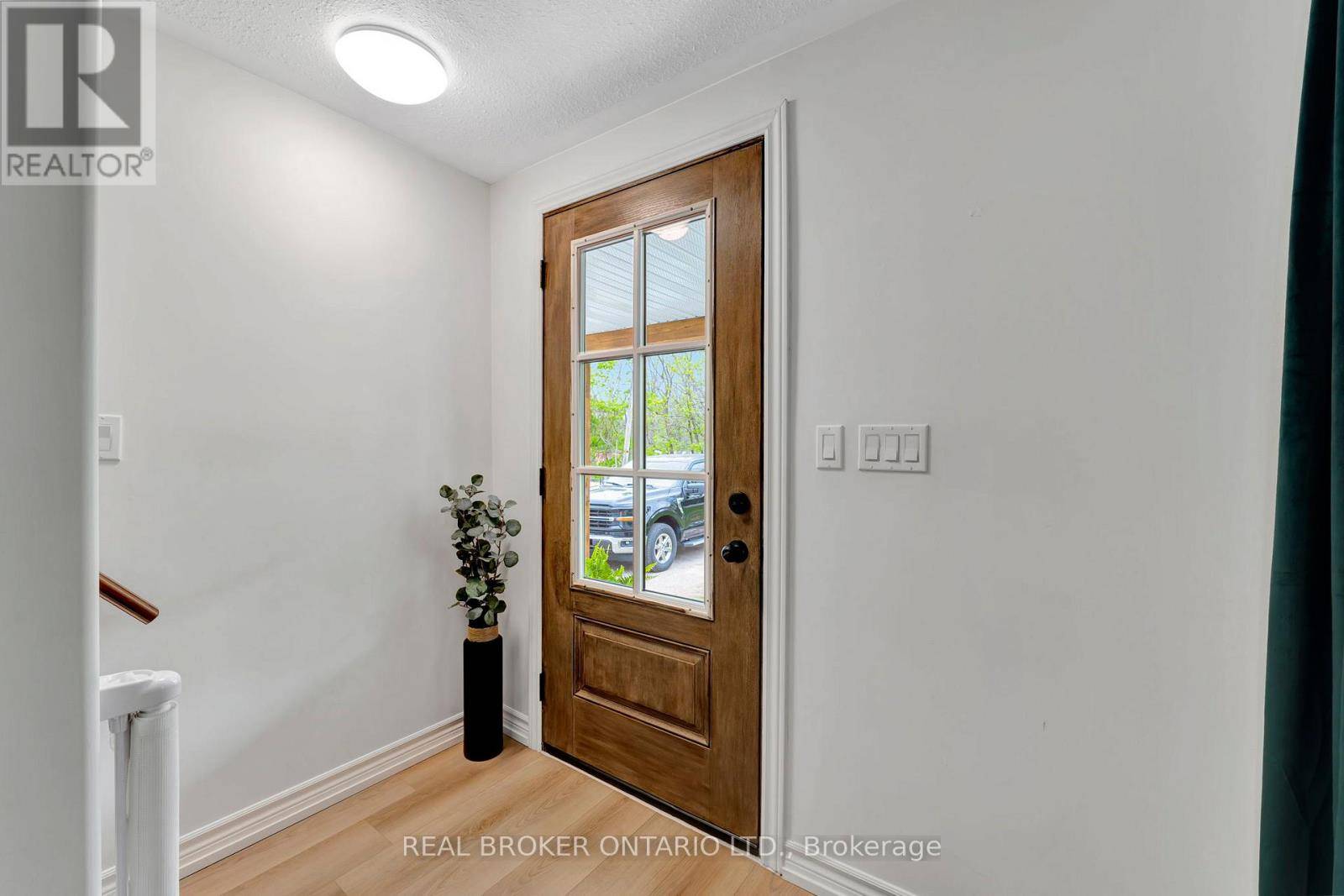 Bayham (richmond), ON N5H2R1,9390 RICHMOND ROAD