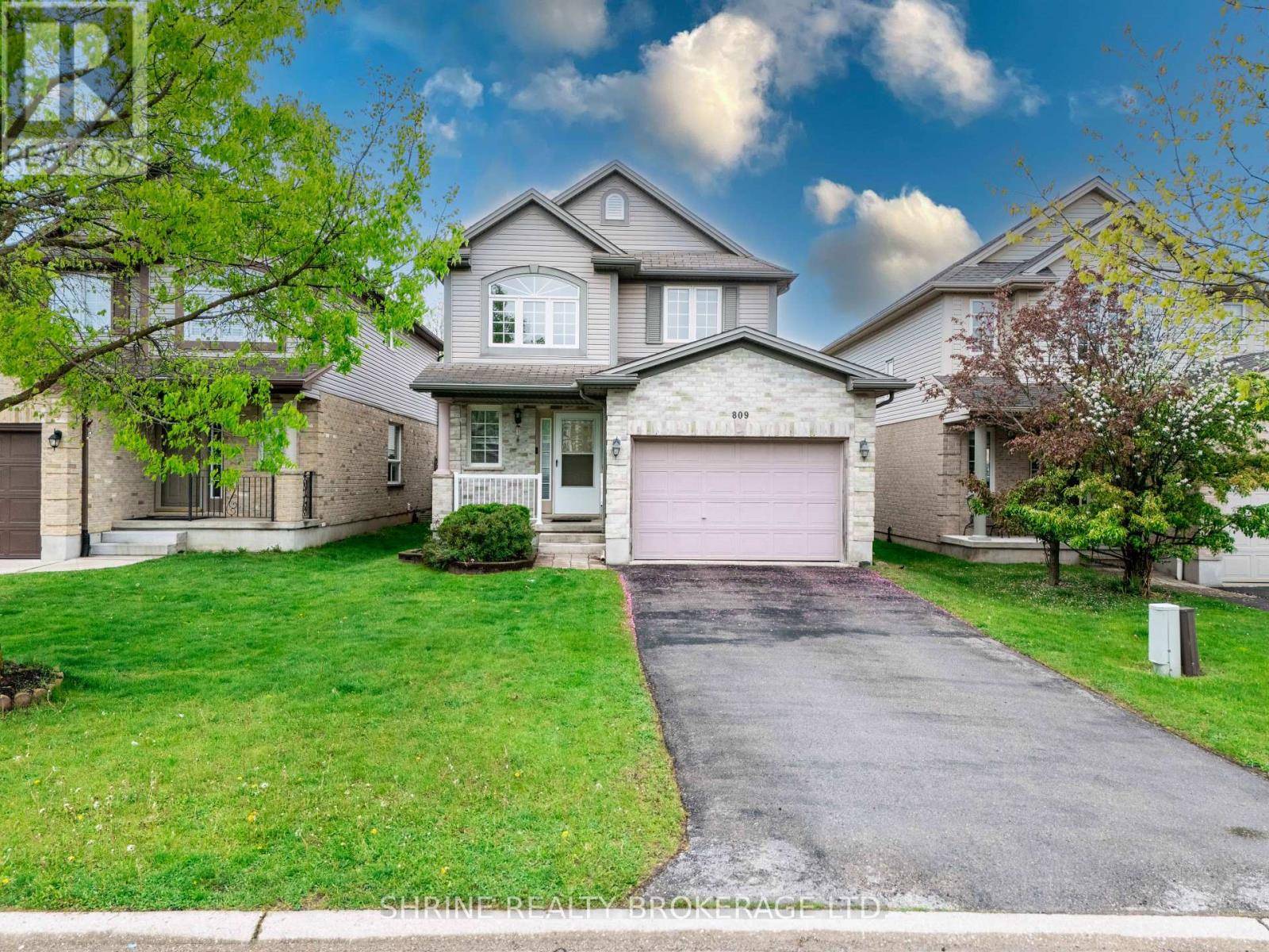London North (north I), ON N6G5K2,809 QUEENSBOROUGH CRESCENT