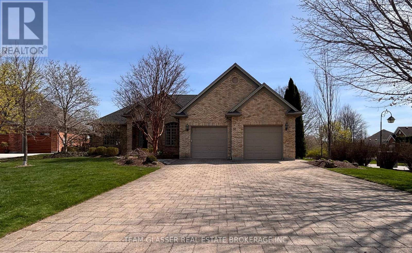 38 BUTTERNUT GROVE, London South (south B), ON N6K4J4