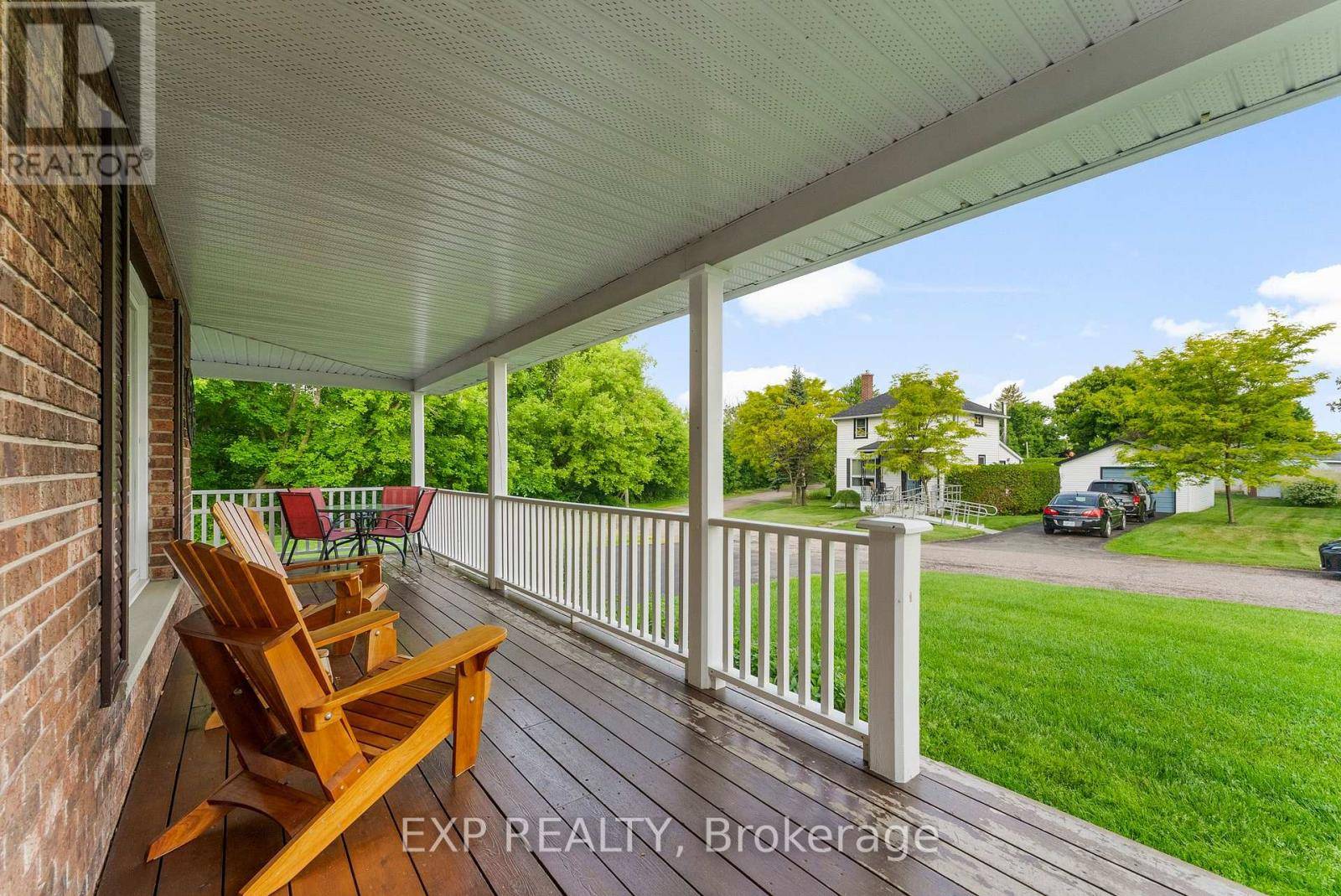 Renfrew, ON K7V4L7,320 FRANCIS STREET