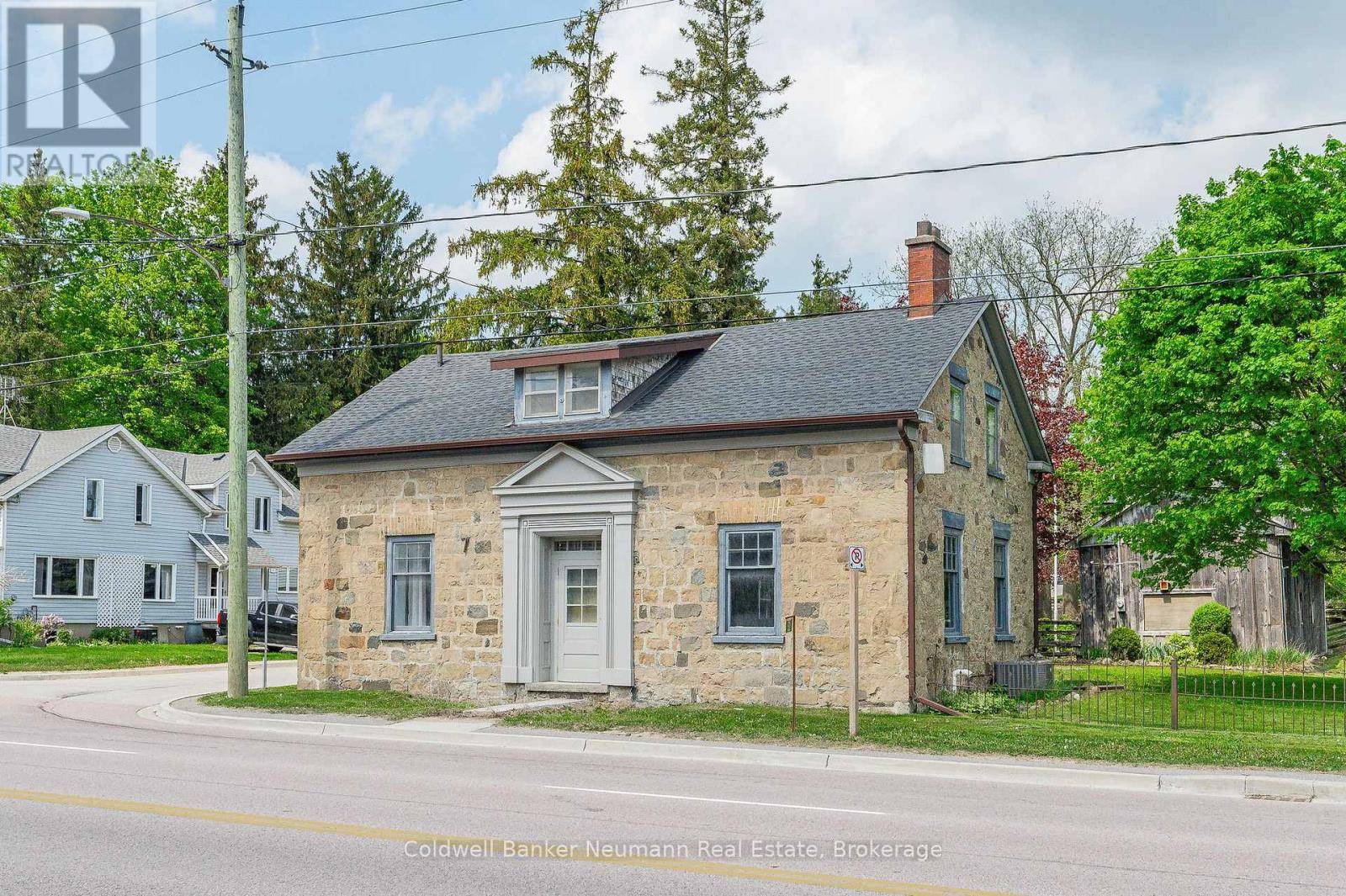 52 BROCK ROAD S, Puslinch (aberfoyle), ON N0B2J0