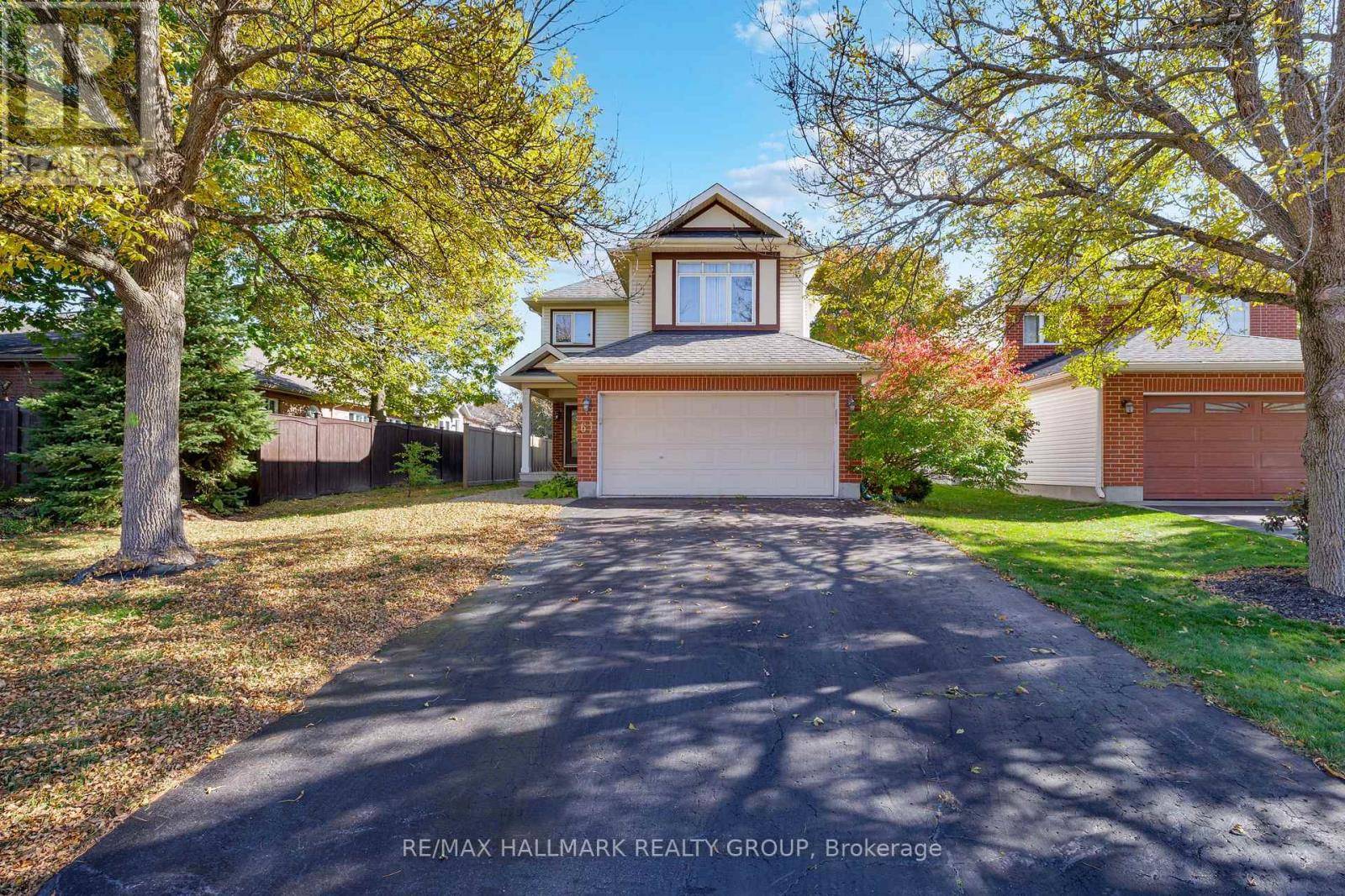 61 KIMBERWICK CRESCENT, Ottawa, ON K1V0W6