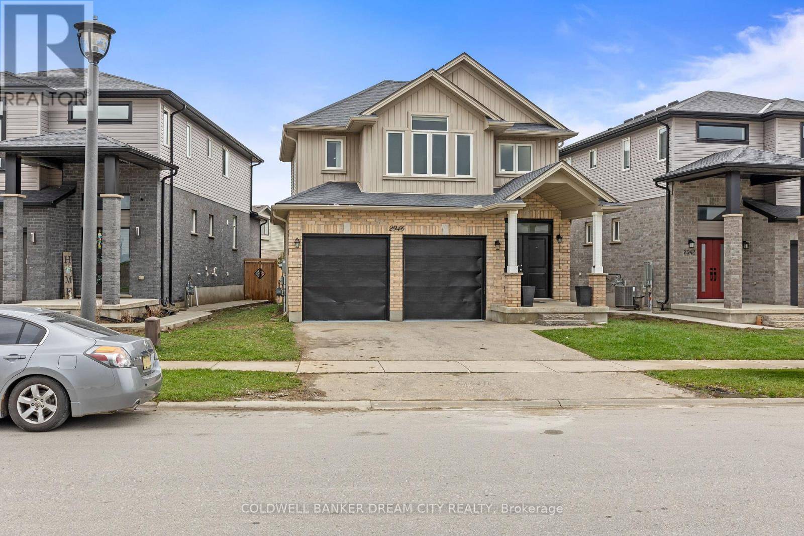 2946 TOKALA TRAIL, London North (north S), ON N6G0S6