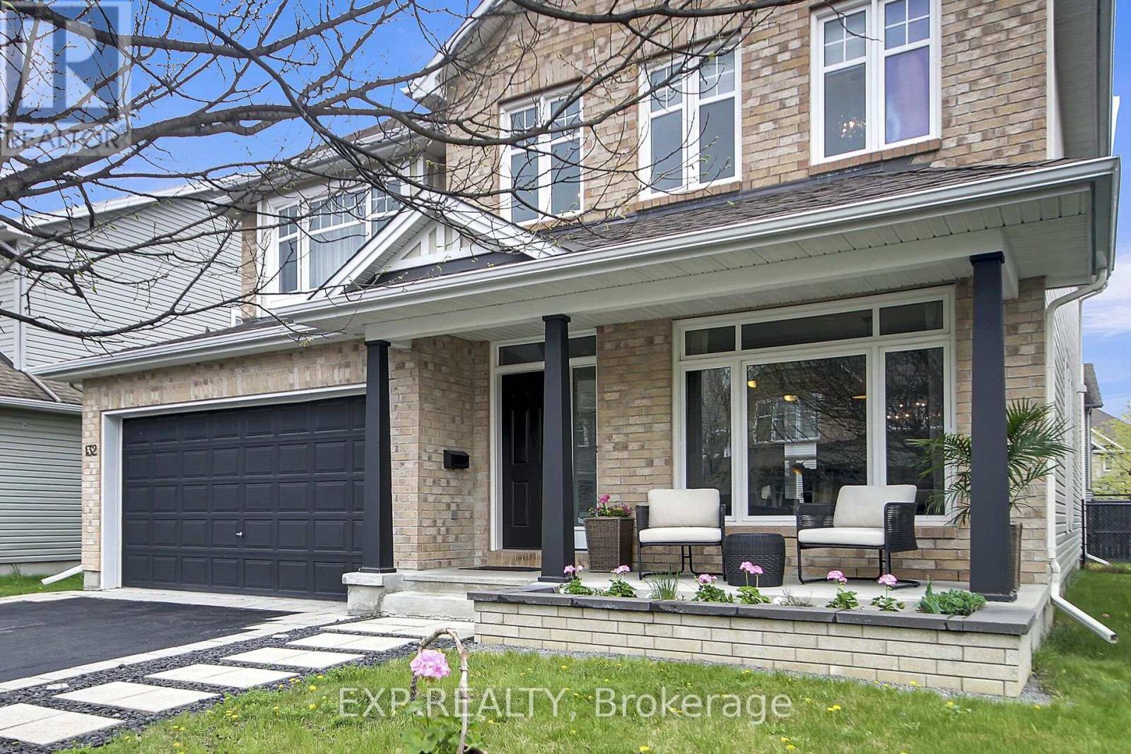 132 GRACEWOOD CRESCENT, Ottawa, ON K1T0J5
