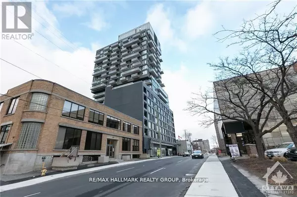 Ottawa, ON K2P1C3,203 CATHERINE ST #707