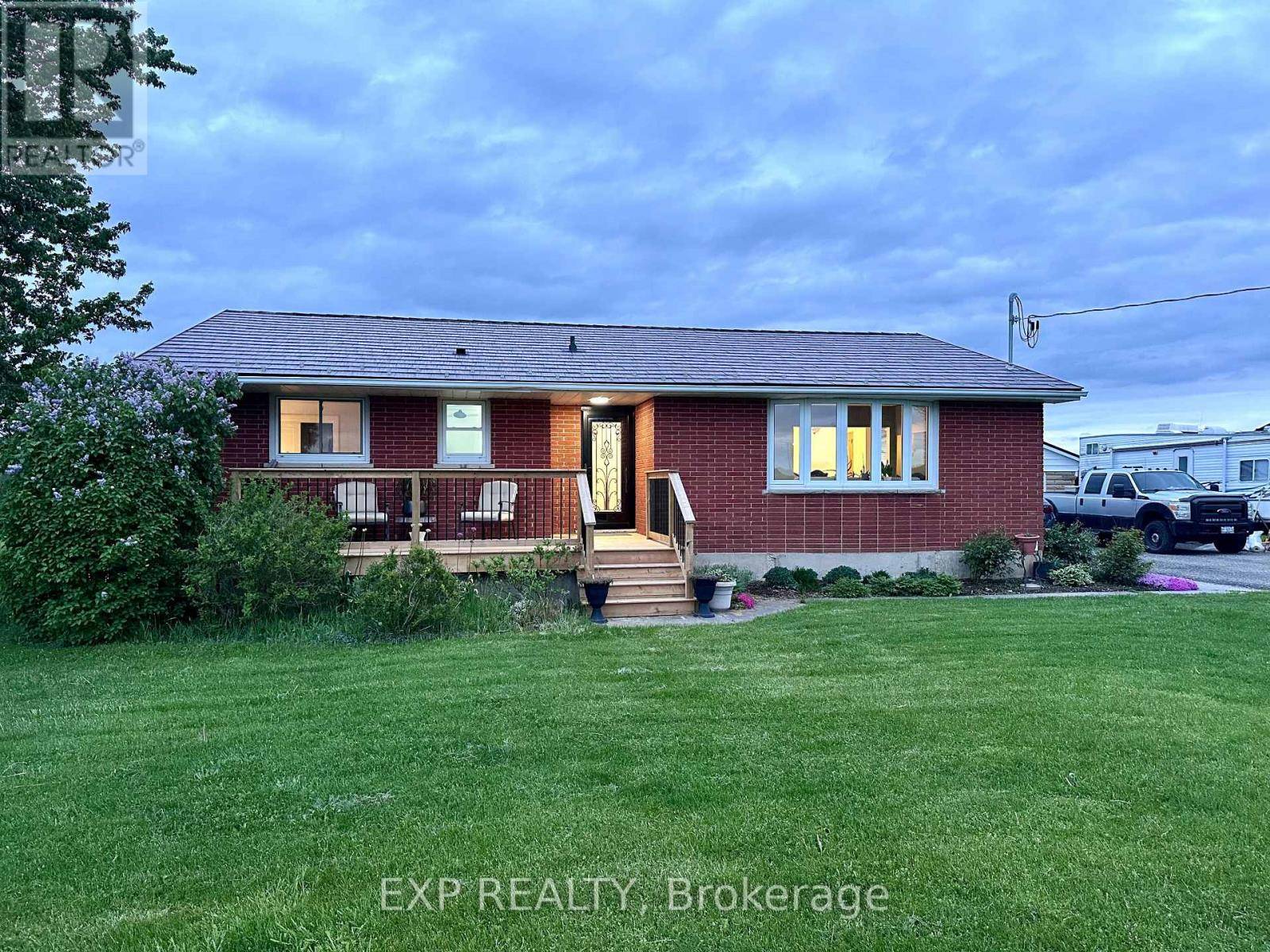 Strathroy-caradoc, ON N7G3H3,9235 HICKORY DRIVE