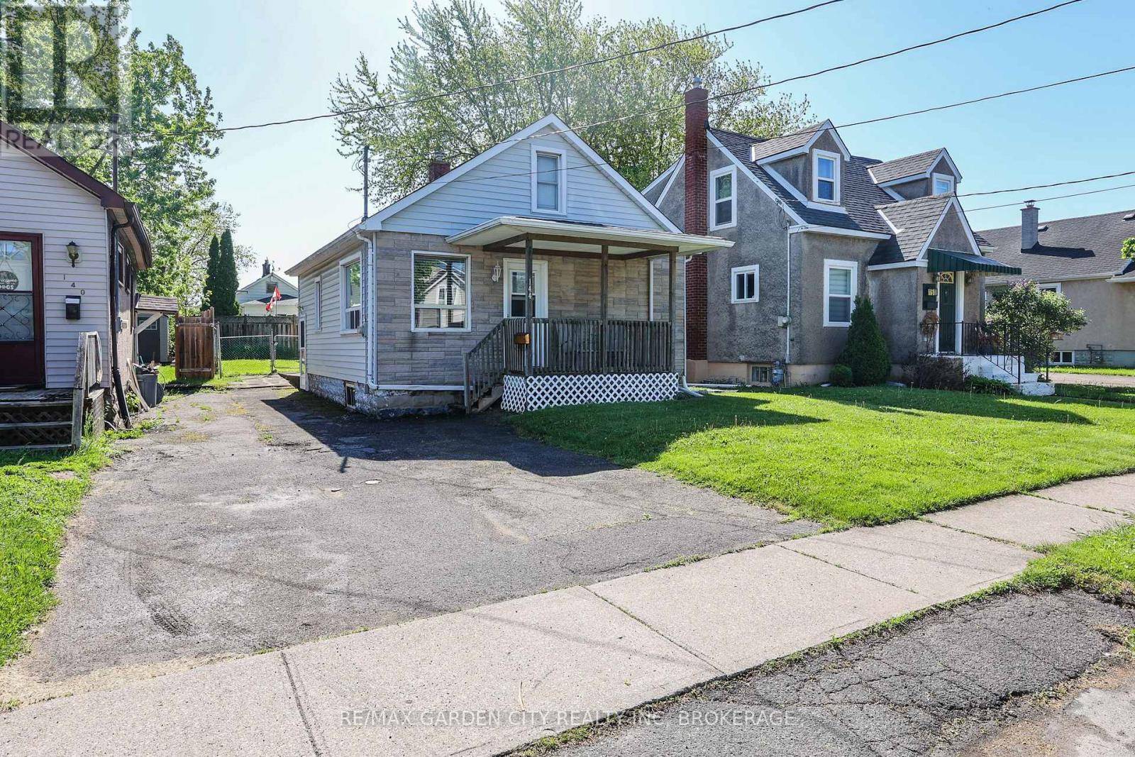 Welland (lincoln/crowland), ON L3B1T6,144 MCALPINE AVENUE S