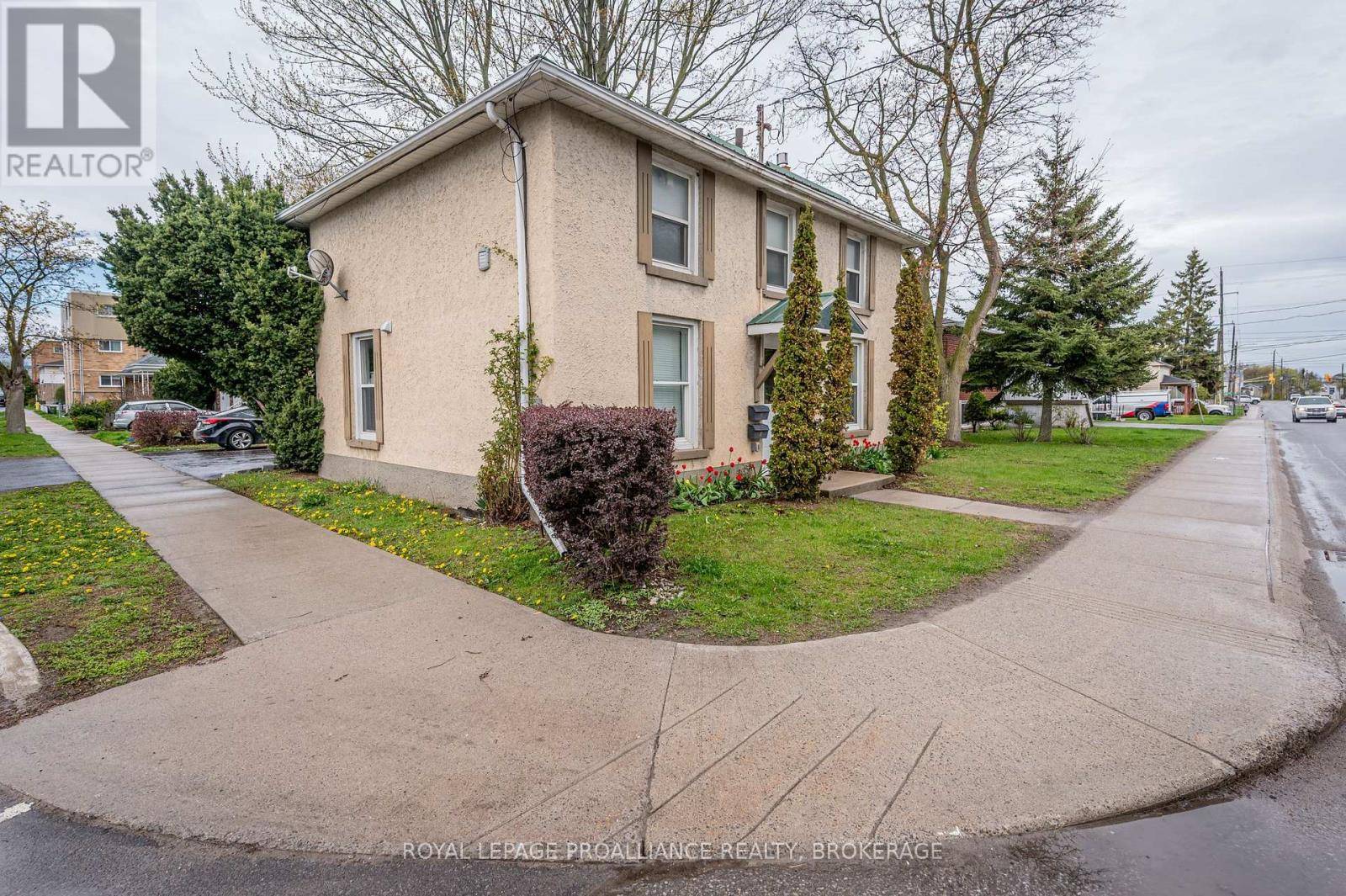 Kingston (east Of Sir John A. Blvd), ON K7K4A7,390 DIVISION STREET