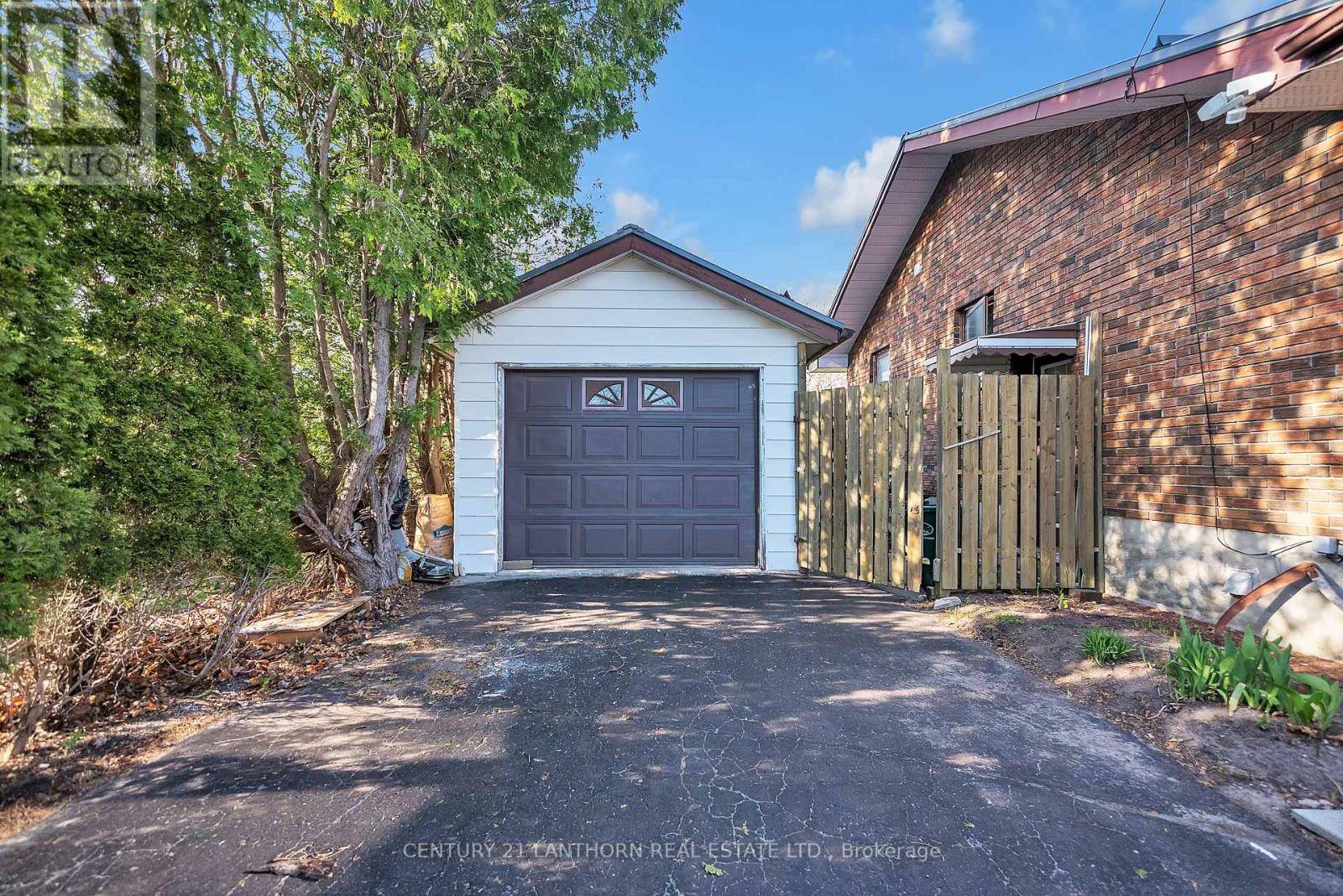 Quinte West (sidney Ward), ON K0K2C0,518 ROSEBUSH ROAD