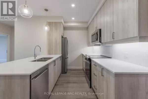 Port Colborne (sugarloaf), ON L3K0B9,118 West ST #602