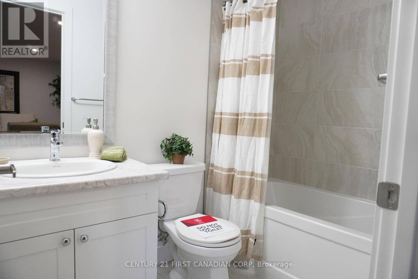 London South (south U), ON N6M0A2,530 Gatestone RD #39