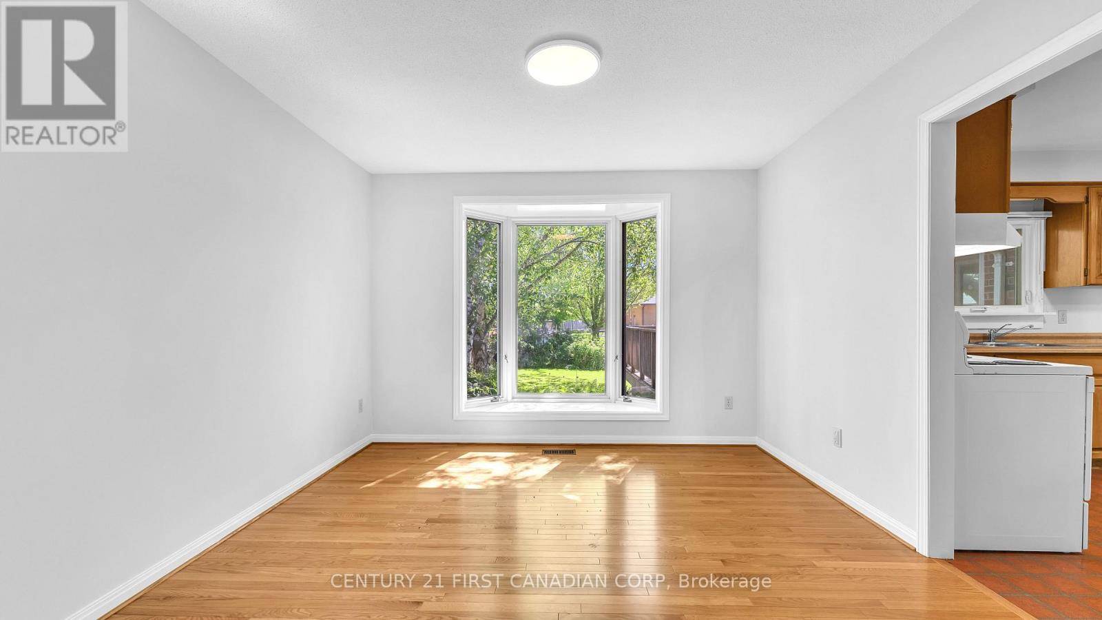 Strathroy-caradoc (nw), ON N7G3M6,325 HELEN DRIVE