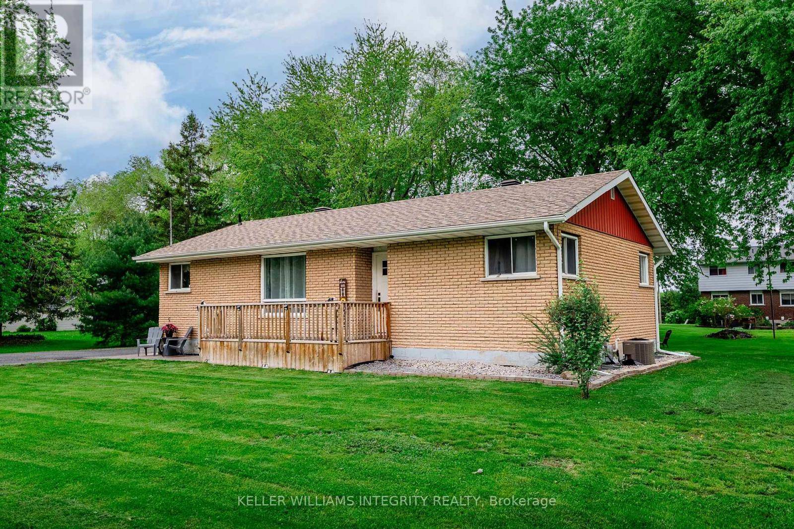 South Glengarry, ON K0C2J0,18233 GLEN ROAD
