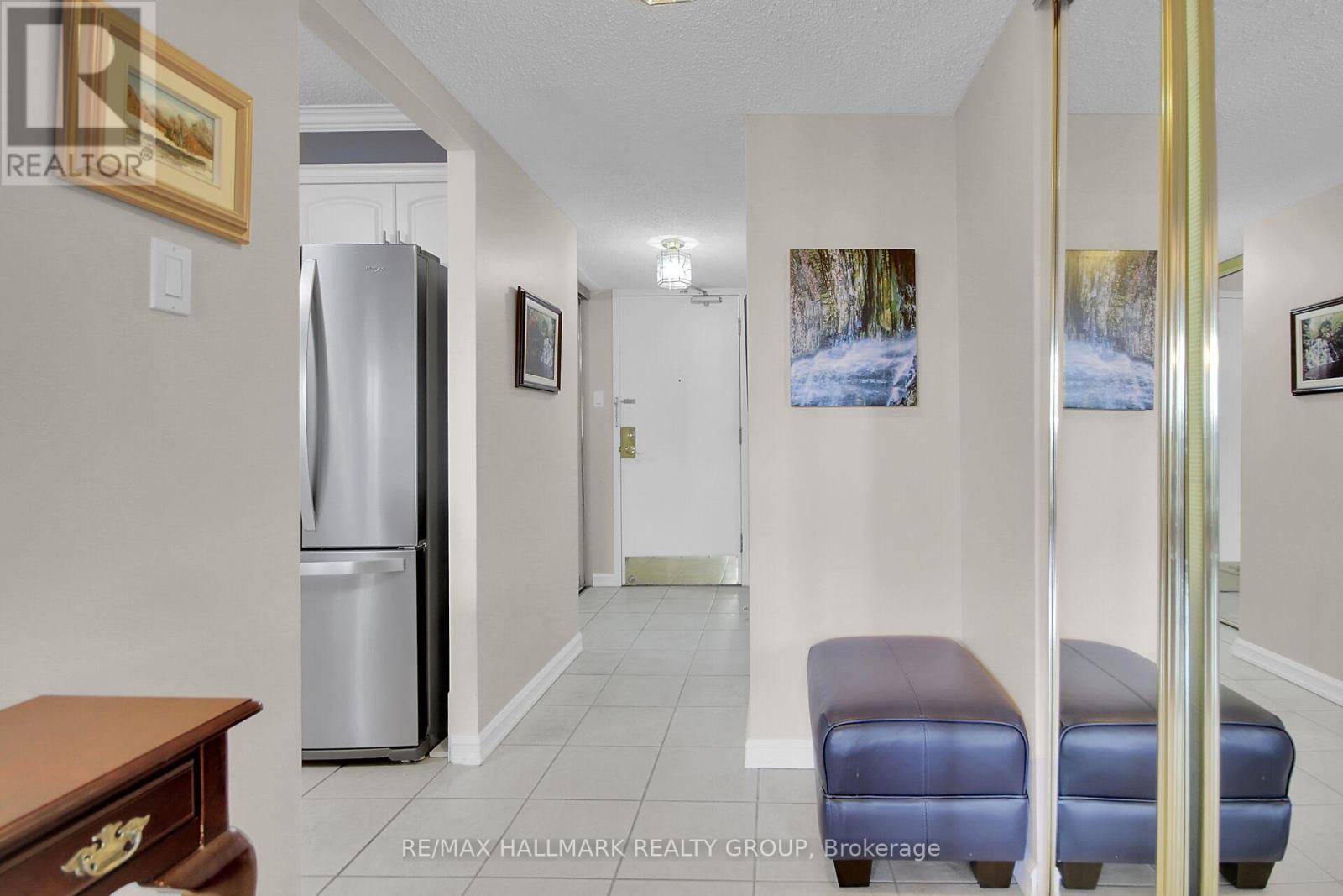 Ottawa, ON K1L8K8,200 Lafontaine AVE #1006