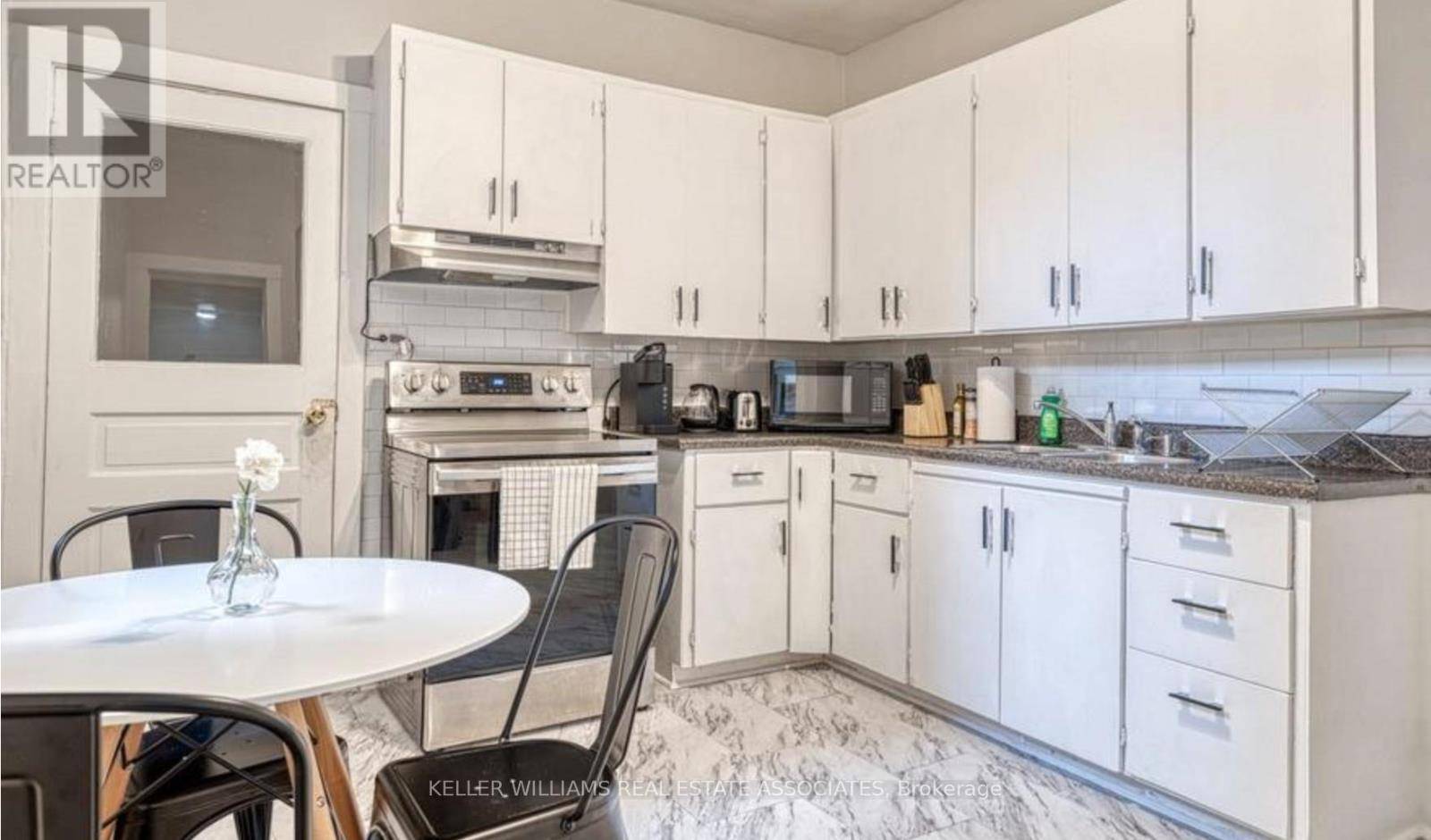 207 Fairleigh AVE South #1, Hamilton (st. Clair), ON L8M2K6
