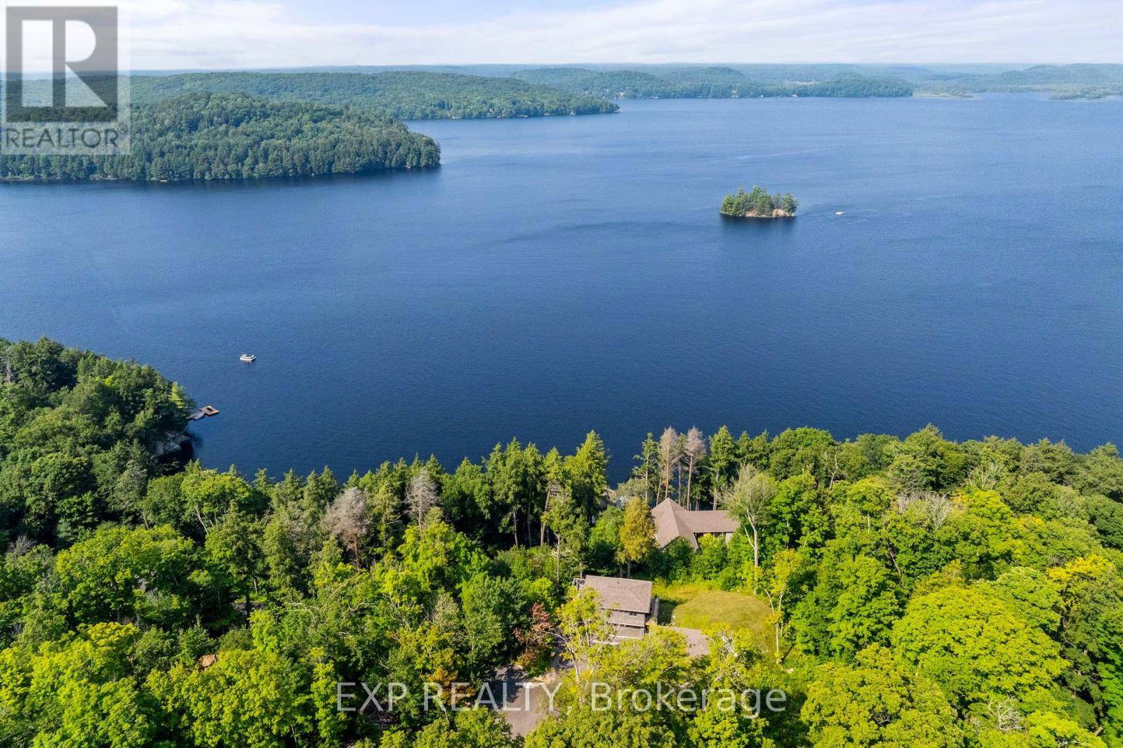 Huntsville (stisted), ON P1H2J2,124 CLAREN CRESCENT