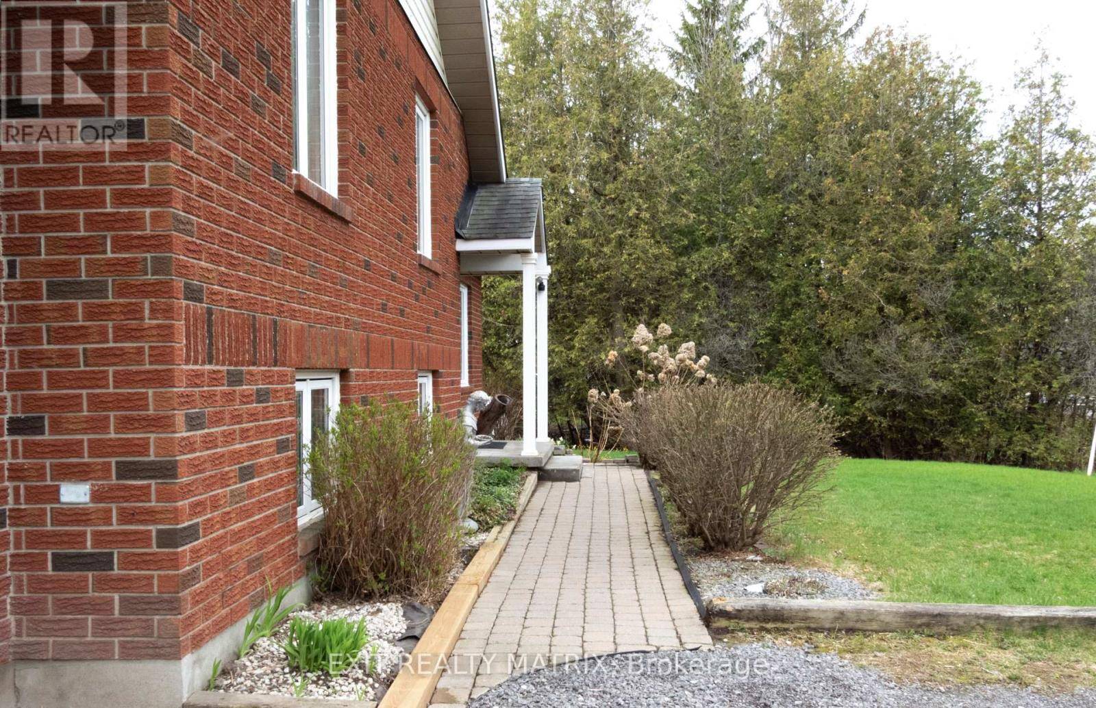 Ottawa, ON K1X1B2,2418 RIDEAU ROAD