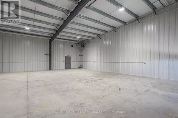 Strathroy-caradoc (ne), ON N7G4H7,869 Wright ST #2