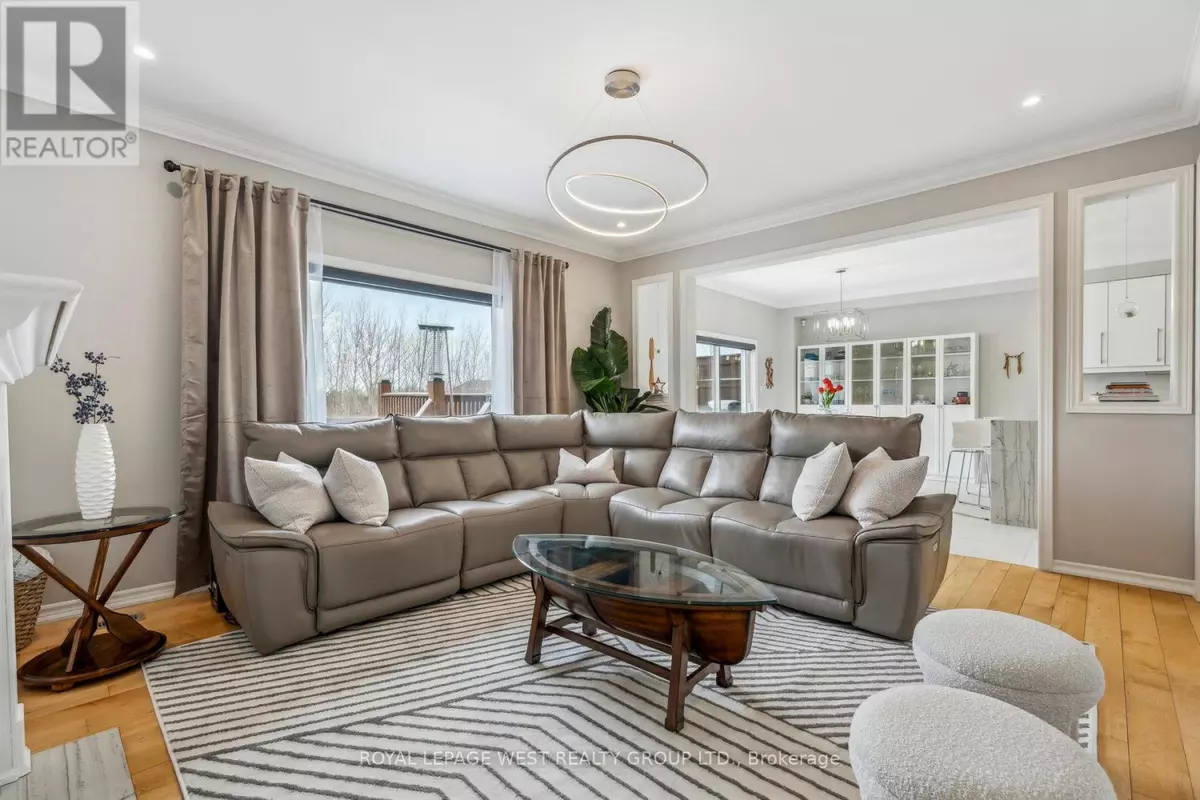 Shelburne, ON L9V2S3,264 MORDEN DRIVE