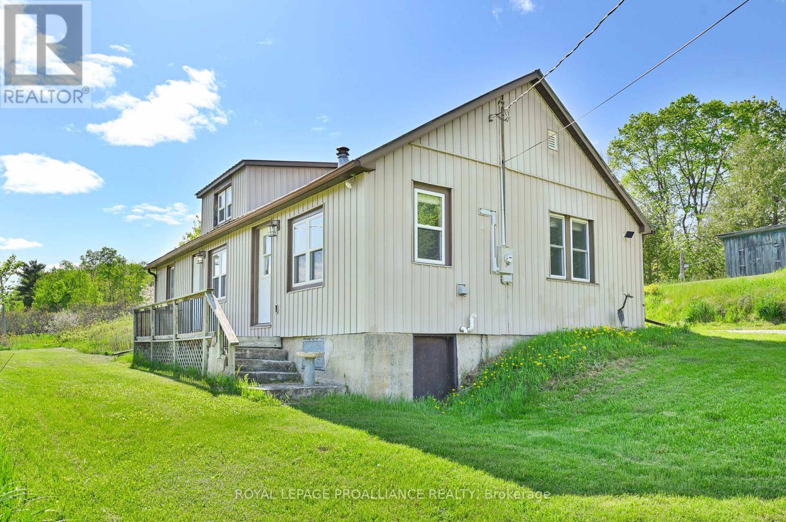 North Frontenac, ON K0H1K0,4865 ROAD 506