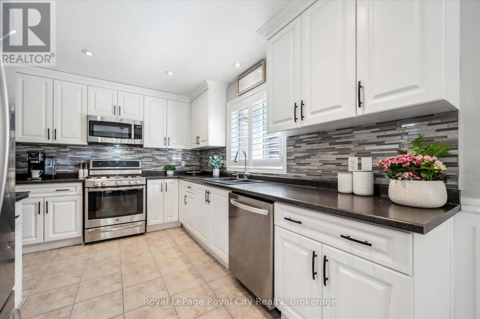 Guelph (grange Road), ON N1E0K7,38 MARSHALL DRIVE