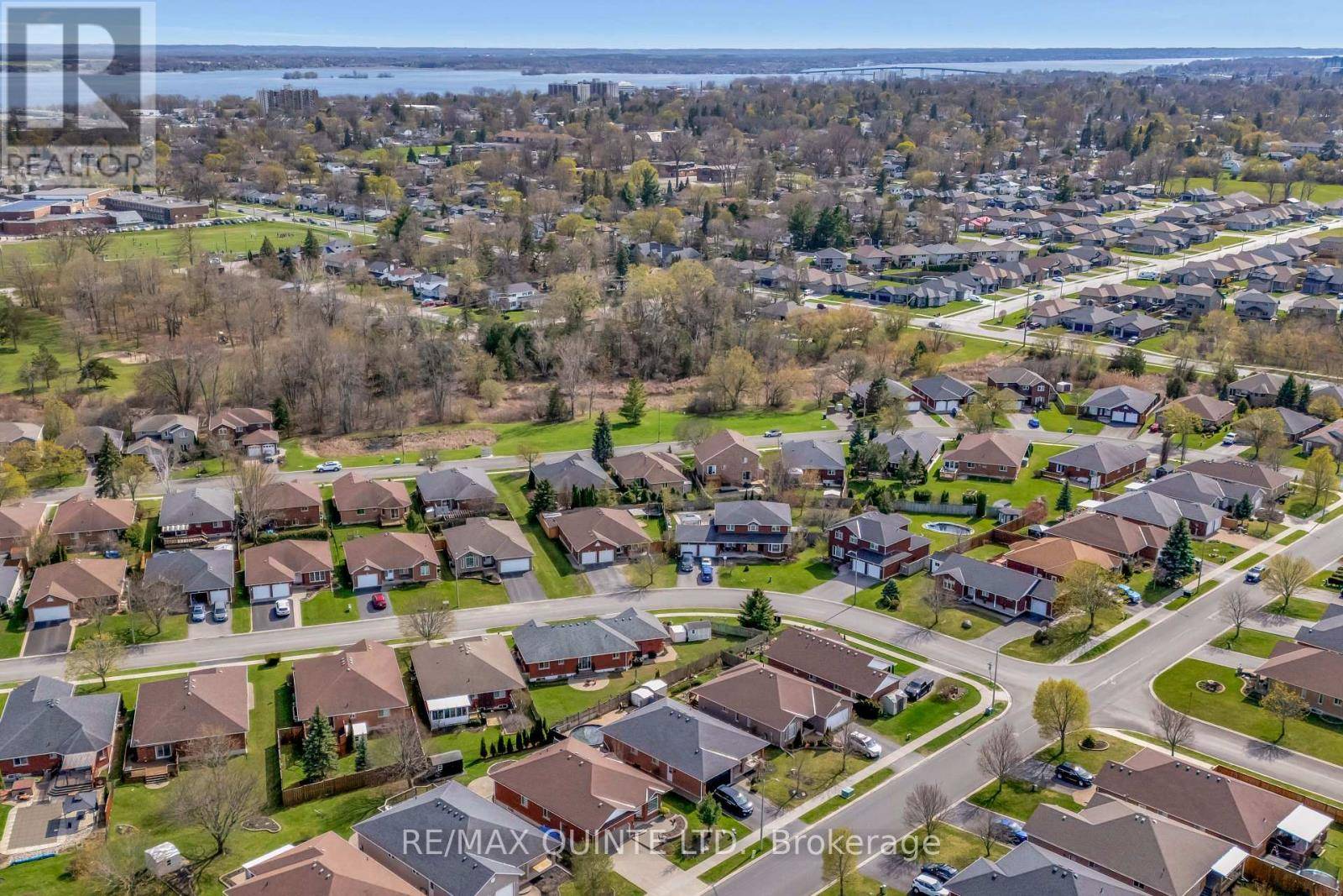 20 OAK RIDGE BOULEVARD, Belleville (belleville Ward), ON K8N5W1