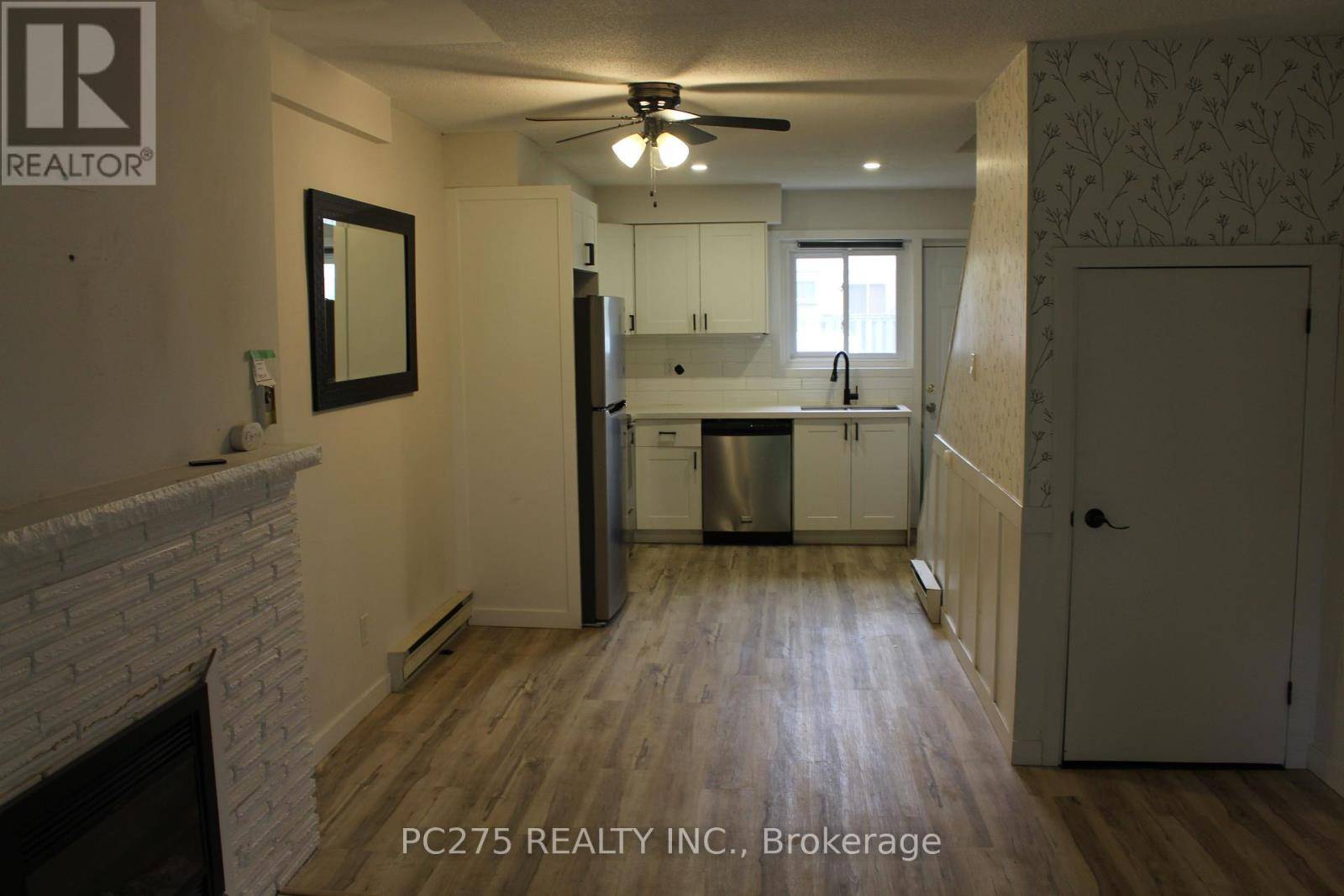 London East (east A), ON N5Y1V4,1090 Kipps LN #101
