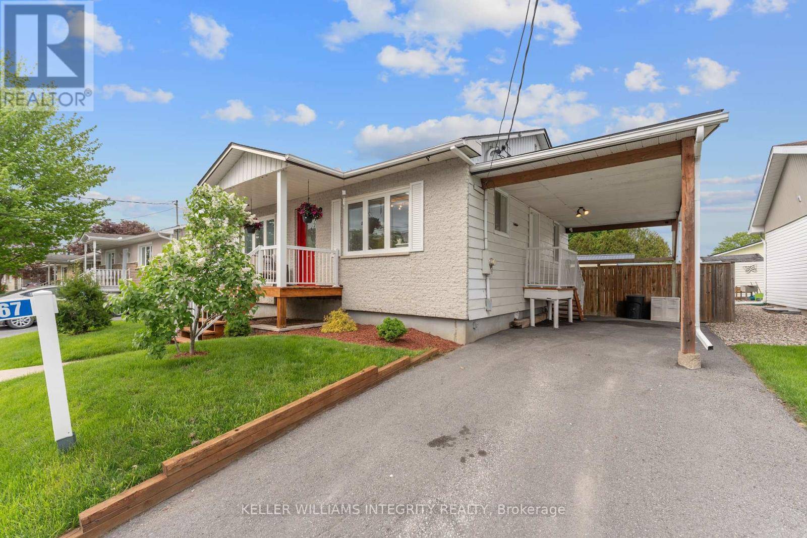 Clarence-rockland, ON K0A1E0,3867 CHAMPLAIN STREET