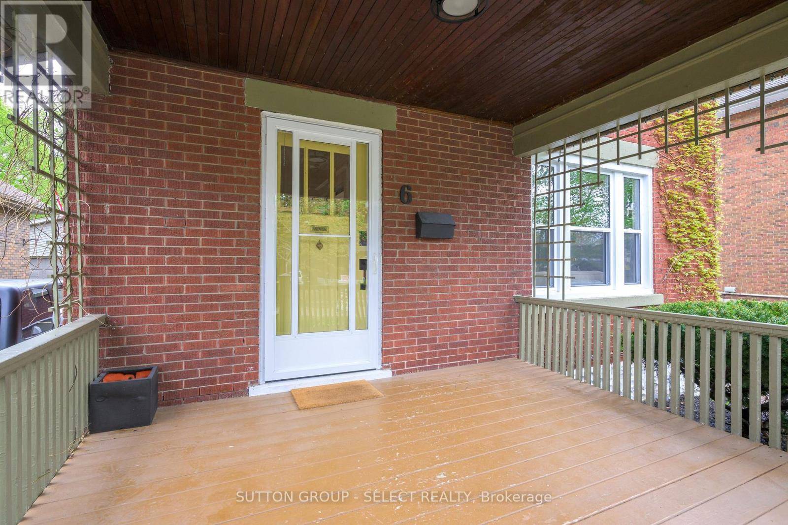 London South (south F), ON N6C3G7,6 WESTCOTT STREET