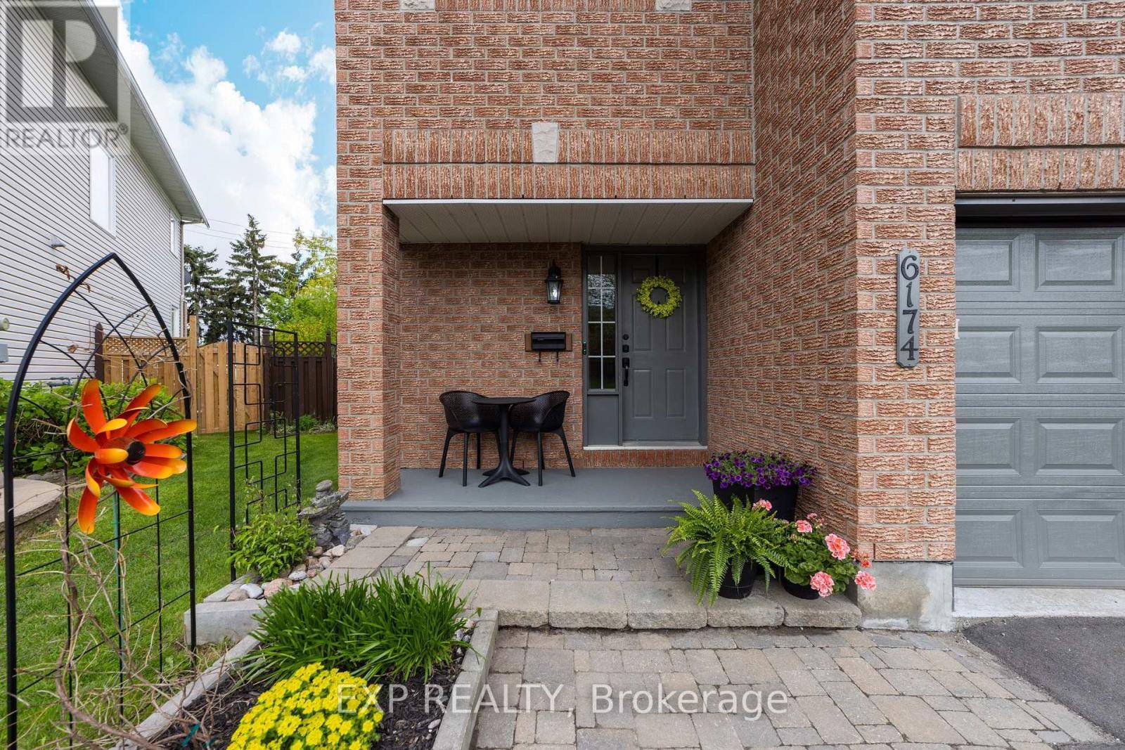 Ottawa, ON K1C7L5,6174 ARBOURWOOD DRIVE