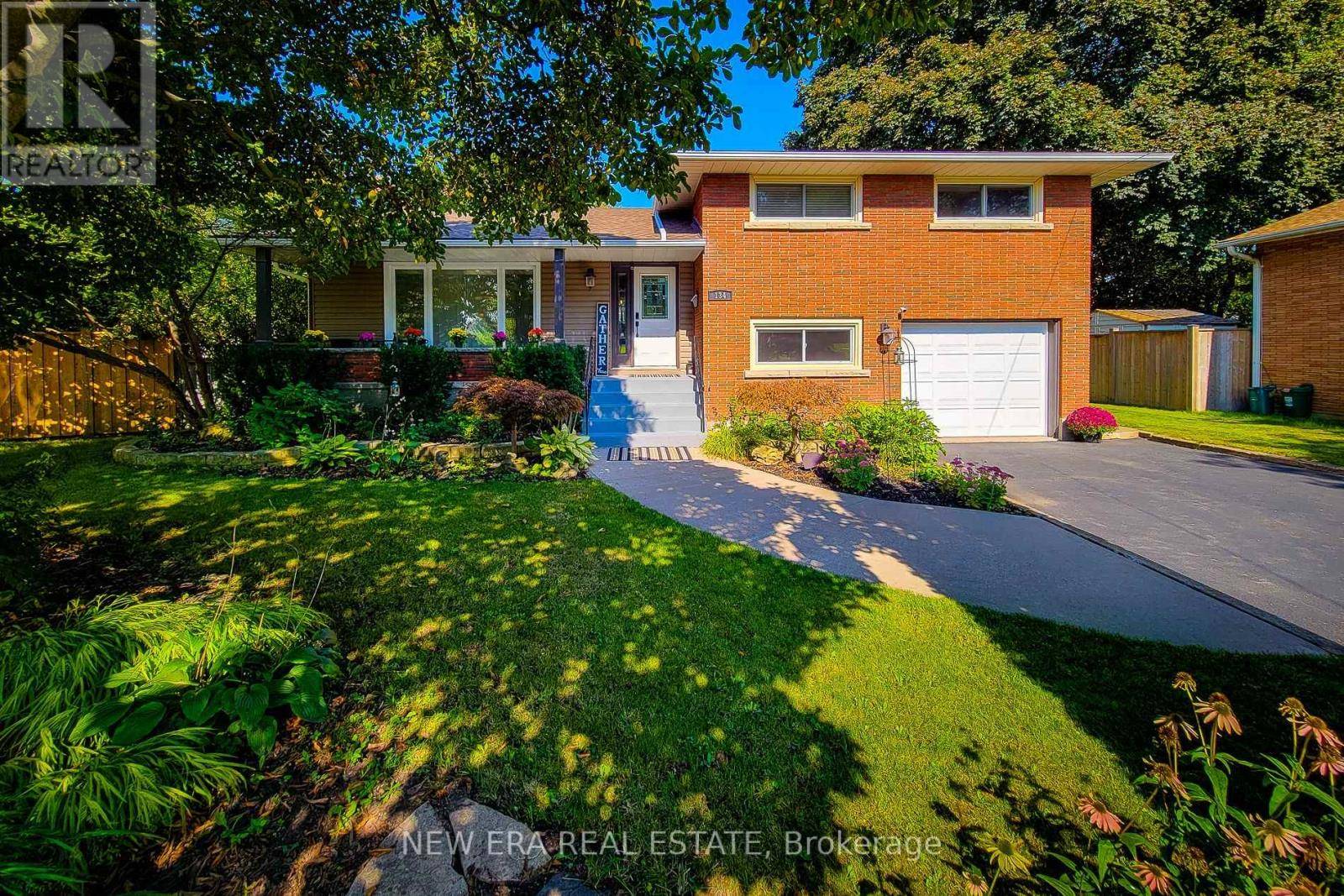 134 BAYVIEW DRIVE, St. Catharines (port Dalhousie), ON L2N4Z9