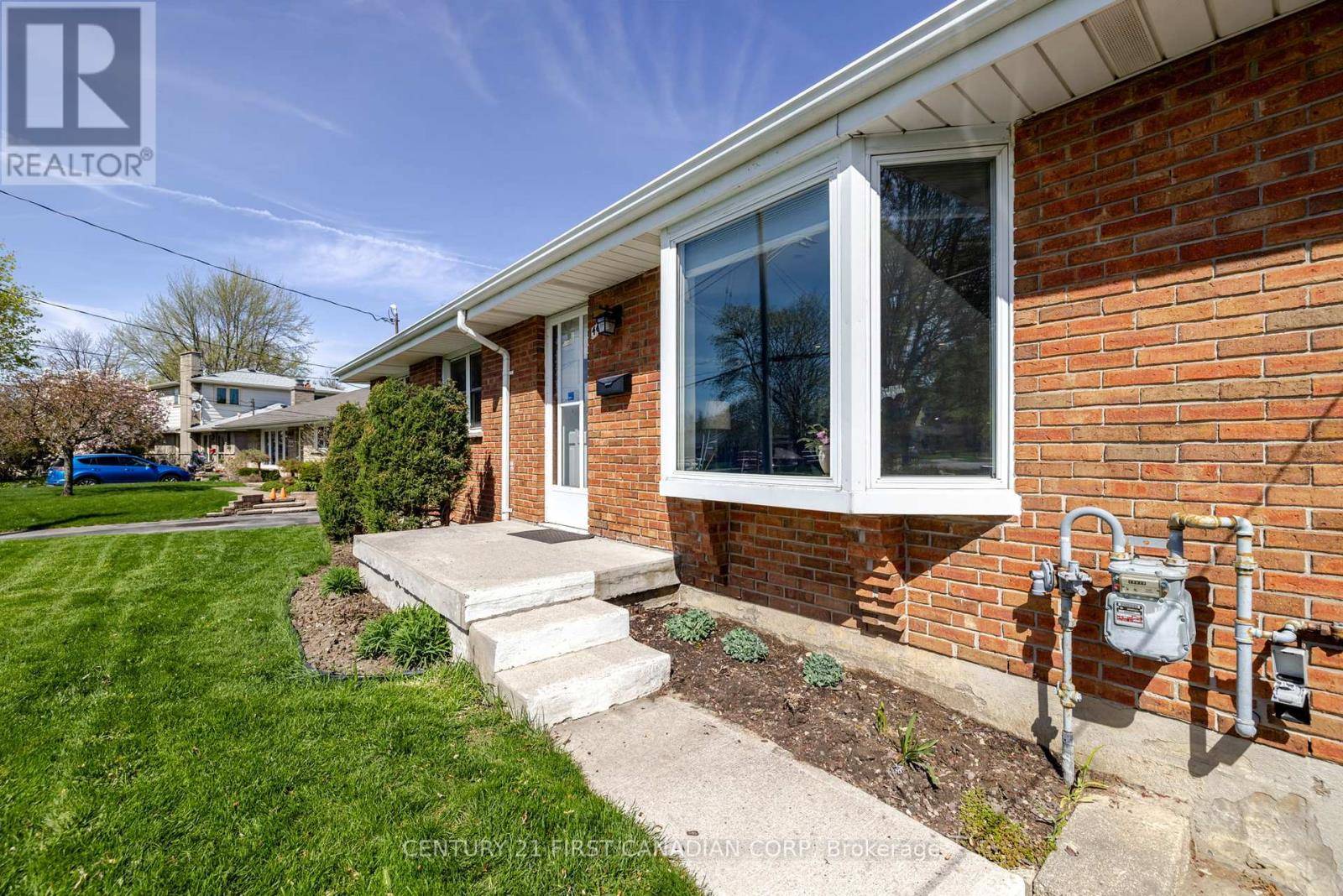 460 BEACHWOOD AVENUE, London South (south D), ON N6J3K1
