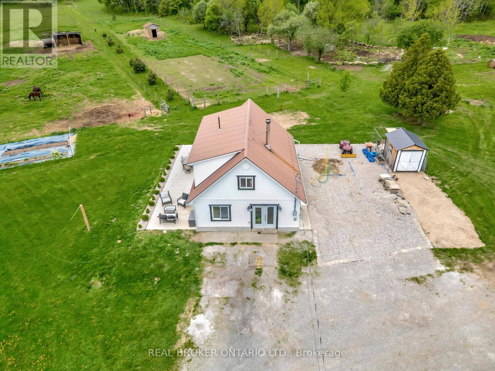 Elizabethtown-kitley, ON K0E1Y0,174 COUNTY 1 ROAD