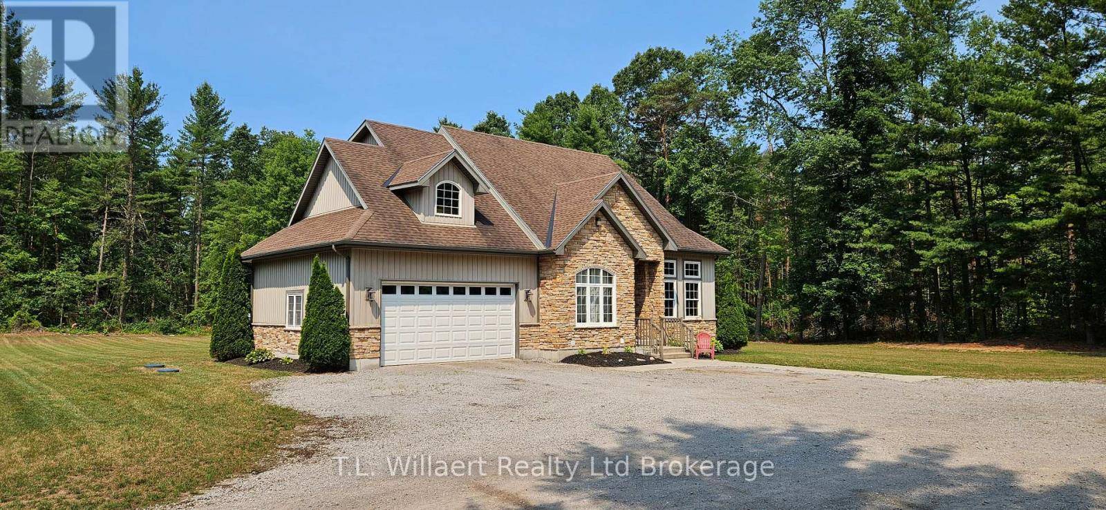 Norfolk (simcoe), ON N3Y4J9,21 CHARLTON STREET