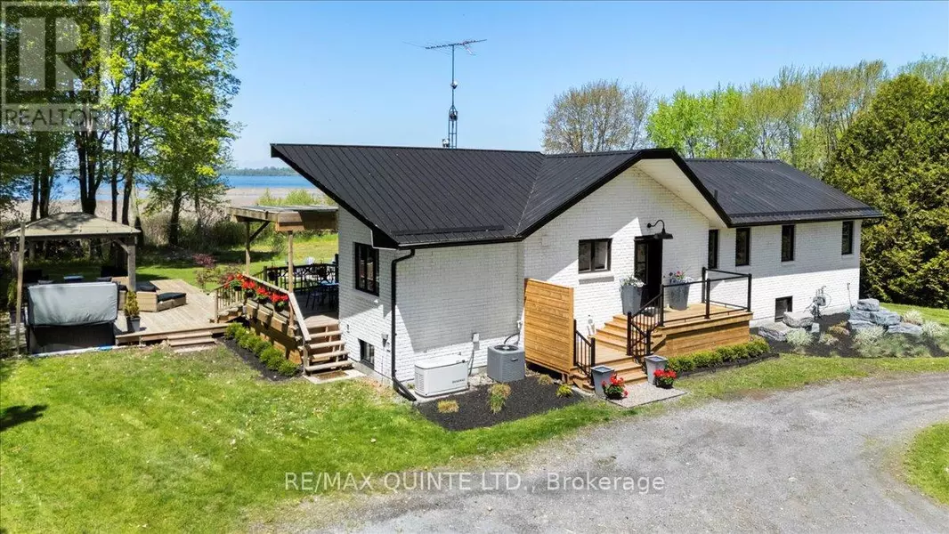 1406 COUNTY ROAD 12, Prince Edward County (hallowell Ward), ON K0K2T0