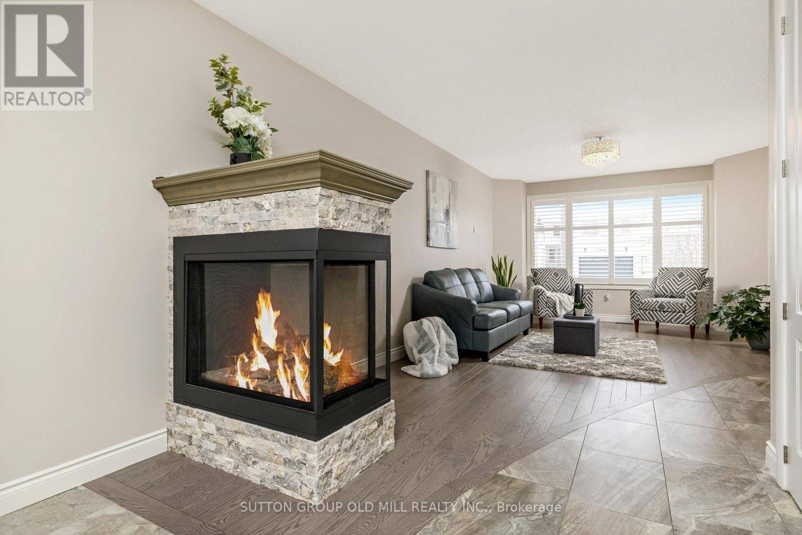 Hamilton (ancaster), ON L9G2H9,17 MILLER DRIVE