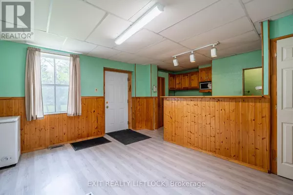 Kawartha Lakes (omemee), ON K0L2W0,25 KING STREET W