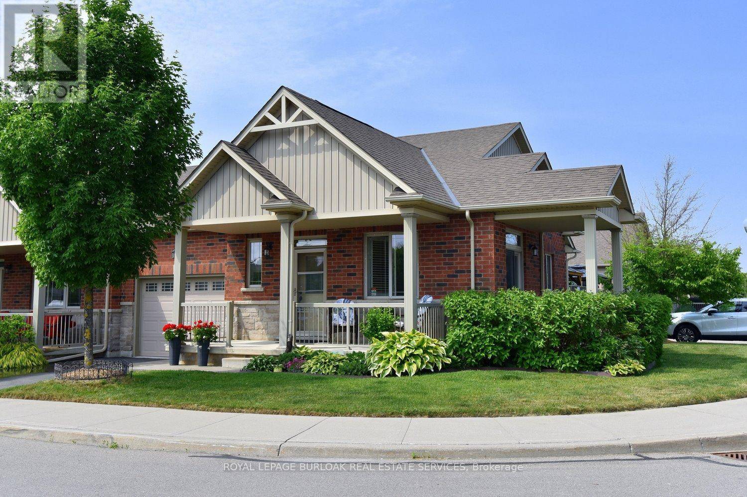 11 ECKER LANE, Hamilton (binbrook), ON L0R1C0